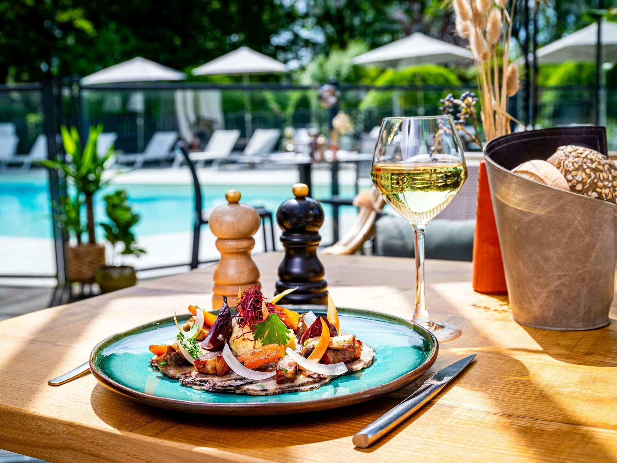 Hotel Hôtel Mercure Beaune Centre photo 2