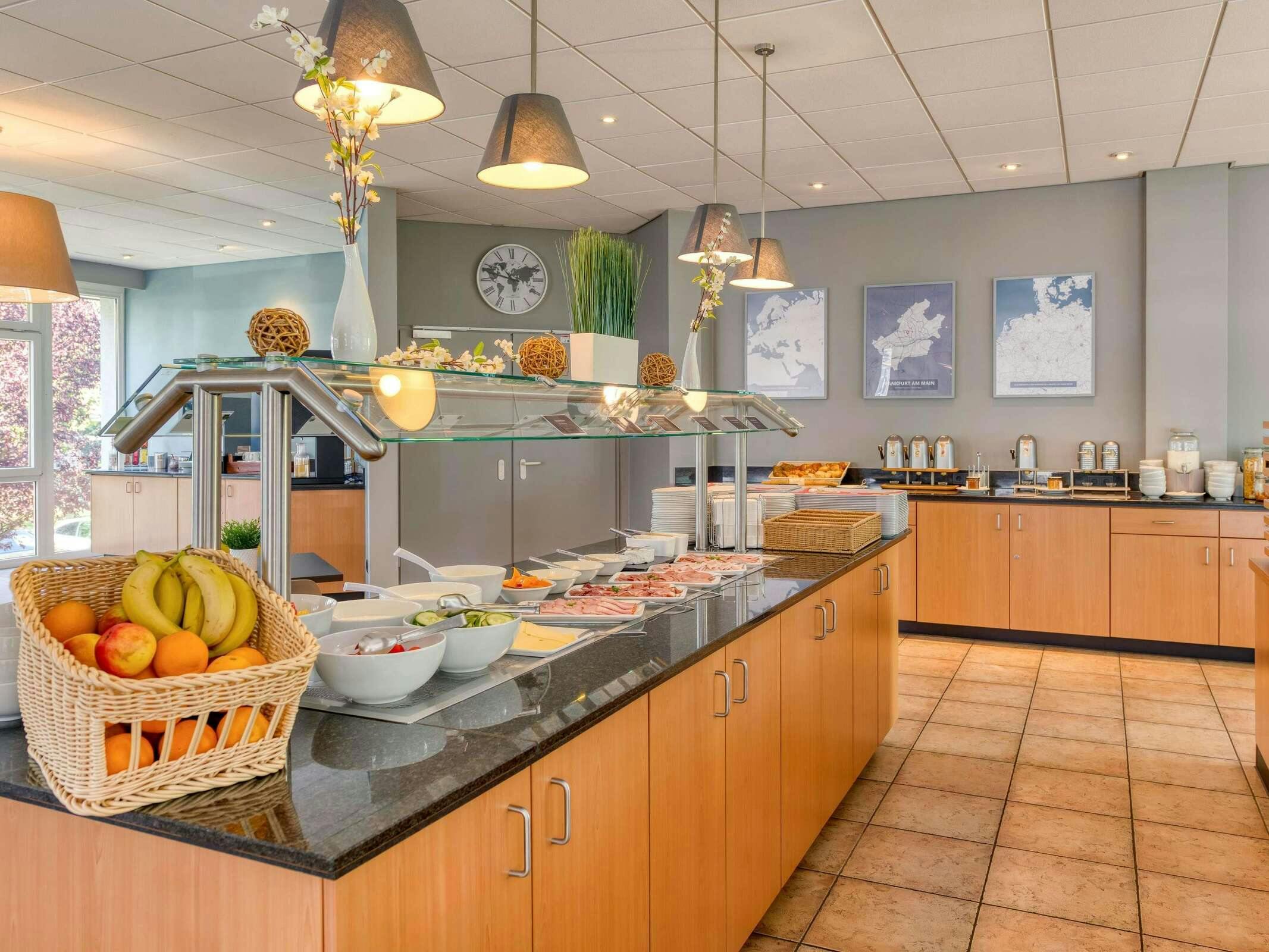 Hotel Ibis Frankfurt Messe West photo 1