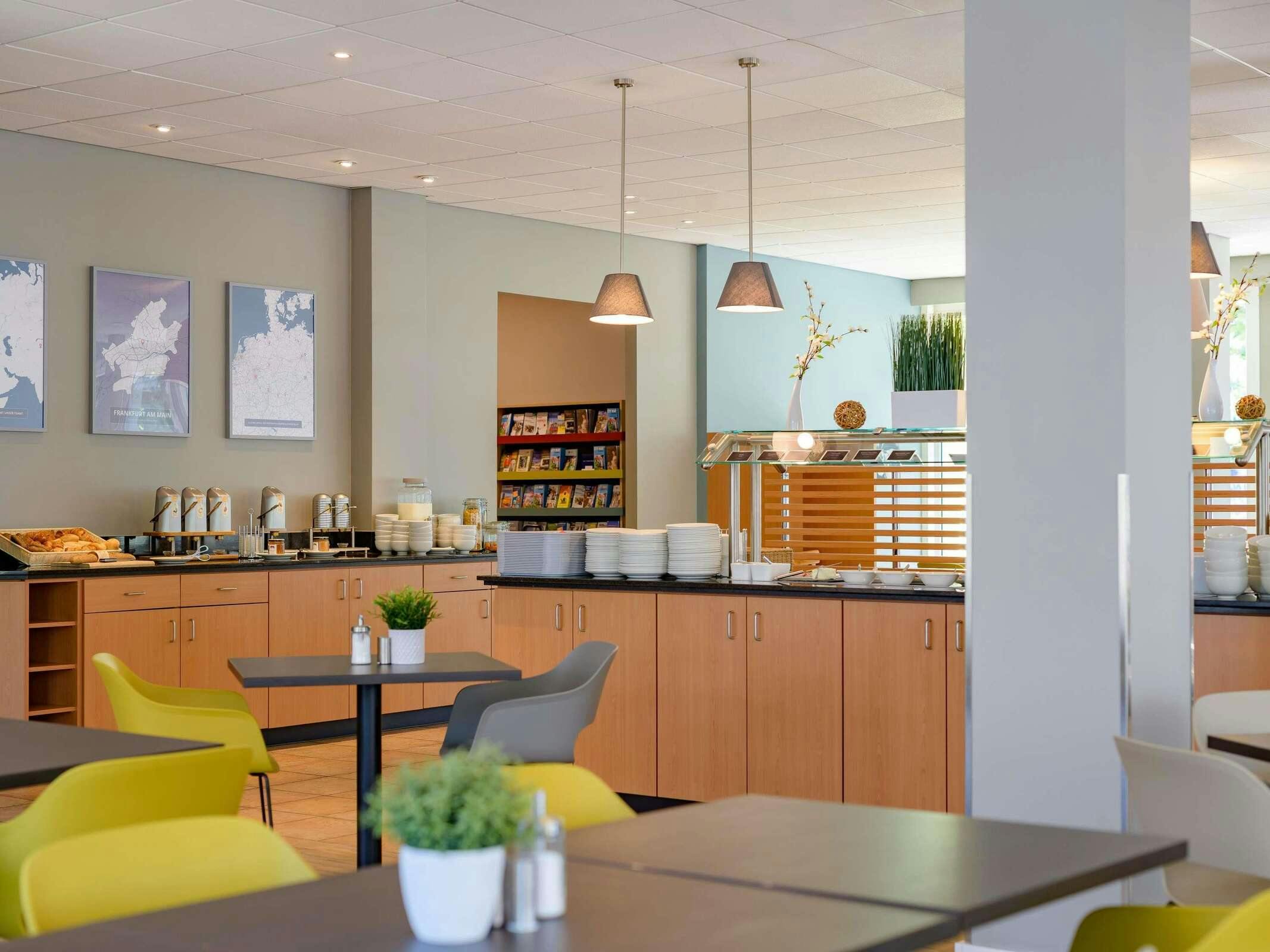 Hotel Ibis Frankfurt Messe West photo 2