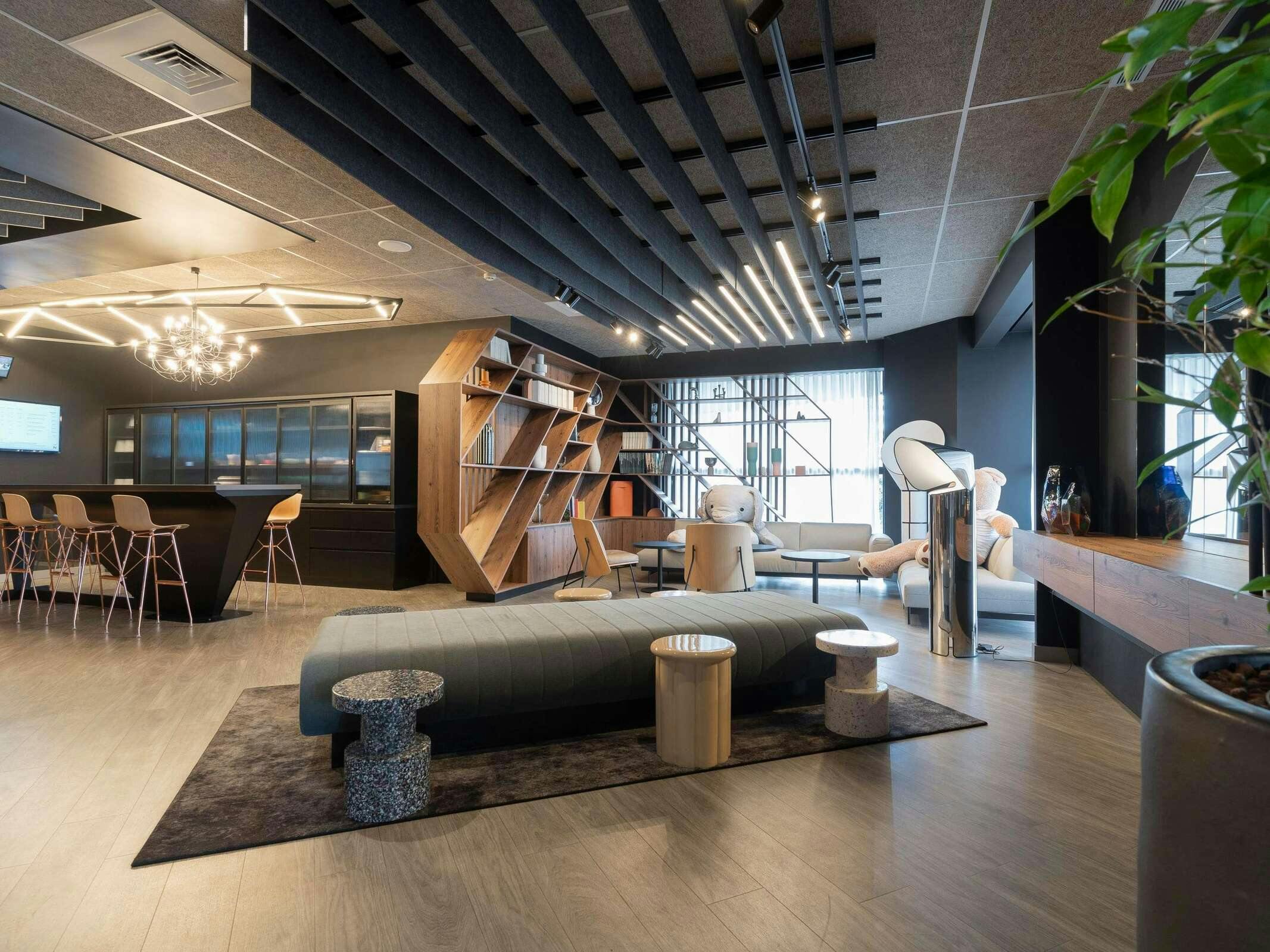 Hotel Novotel Poitiers Site Du Futuroscope photo 5