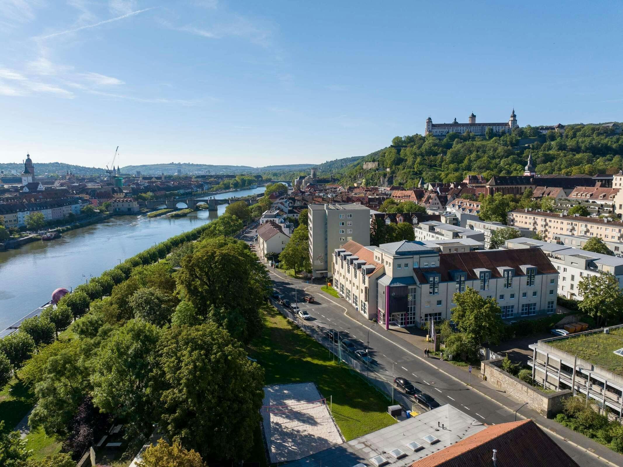 Mercure Hotel Wuerzburg Am Mainufer