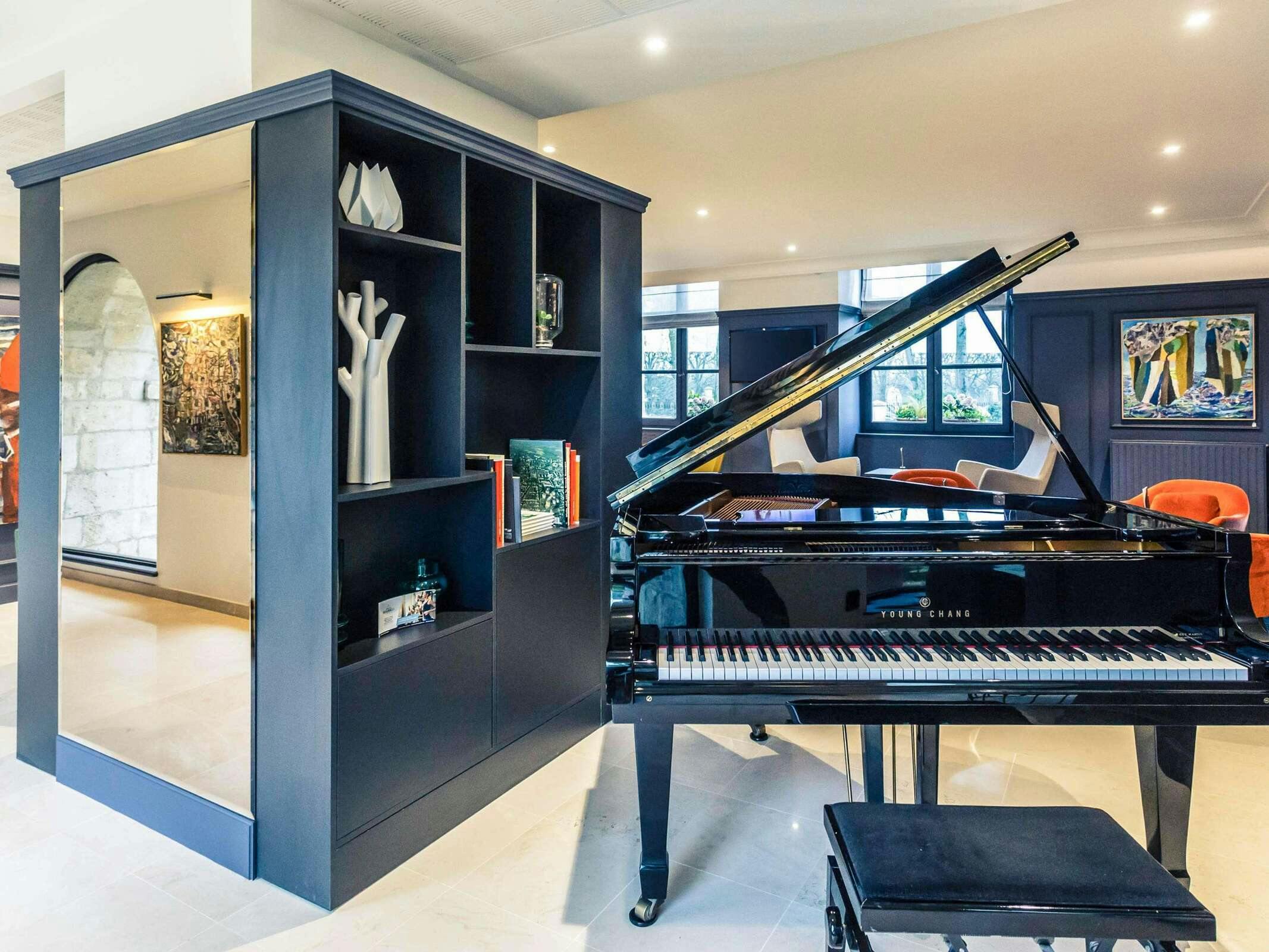 Hotel Hôtel De Bourbon Mercure Bourges photo 2