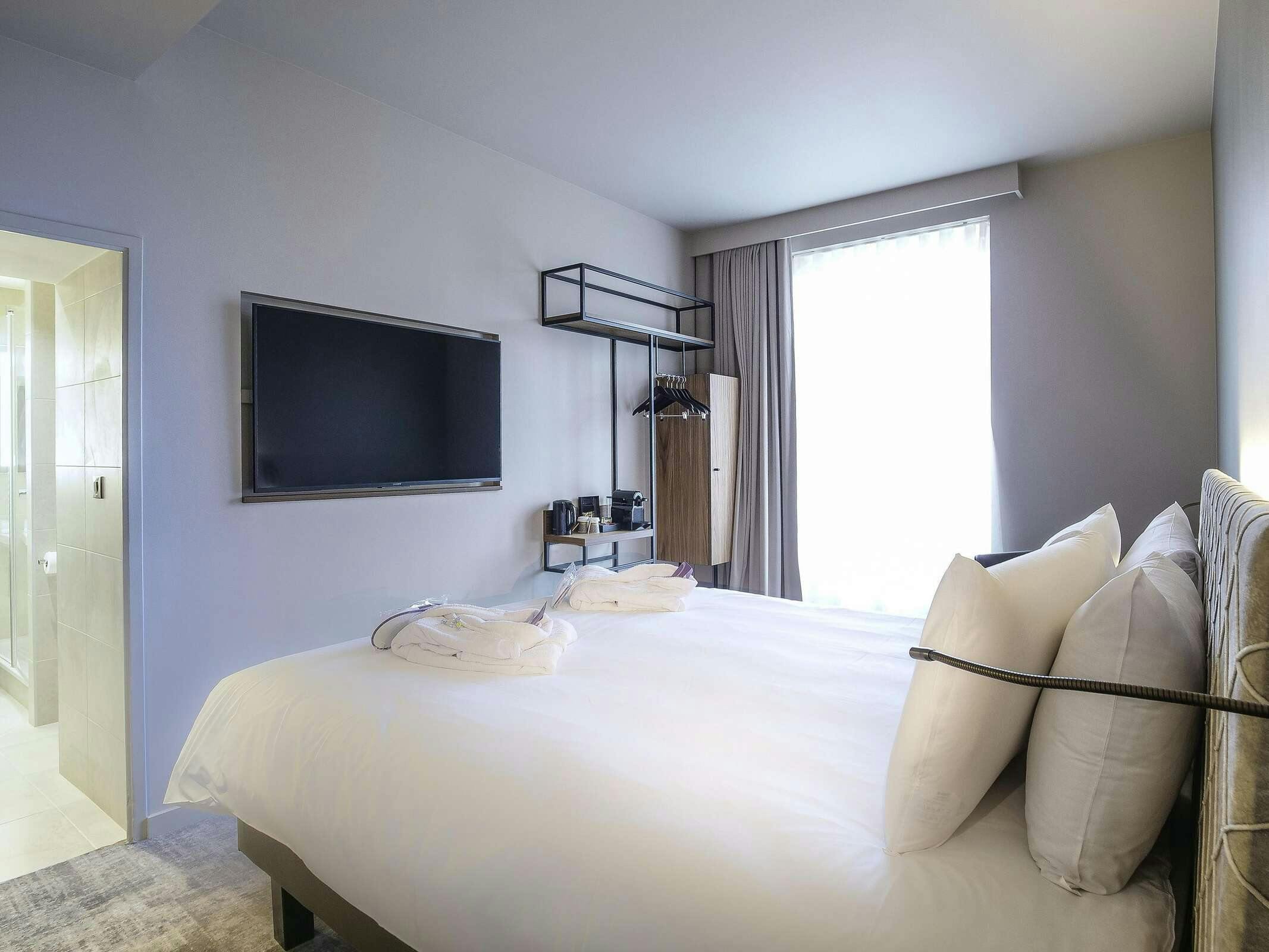 Hotel Hôtel Mercure Rennes Place Bretagne photo 1