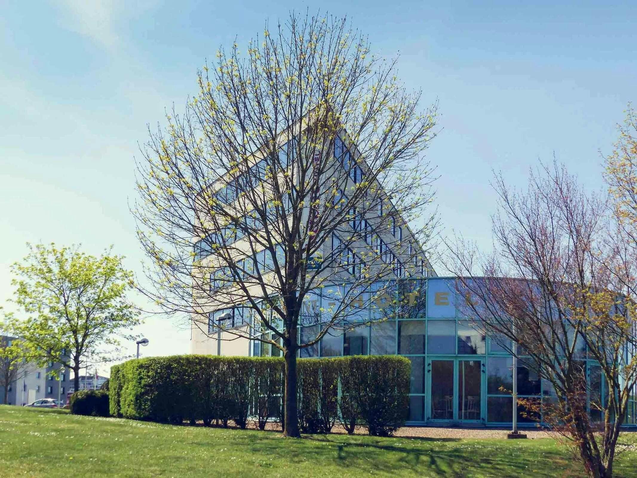 Hotel Hôtel Mercure Poitiers Site Du Futuroscope photo 3