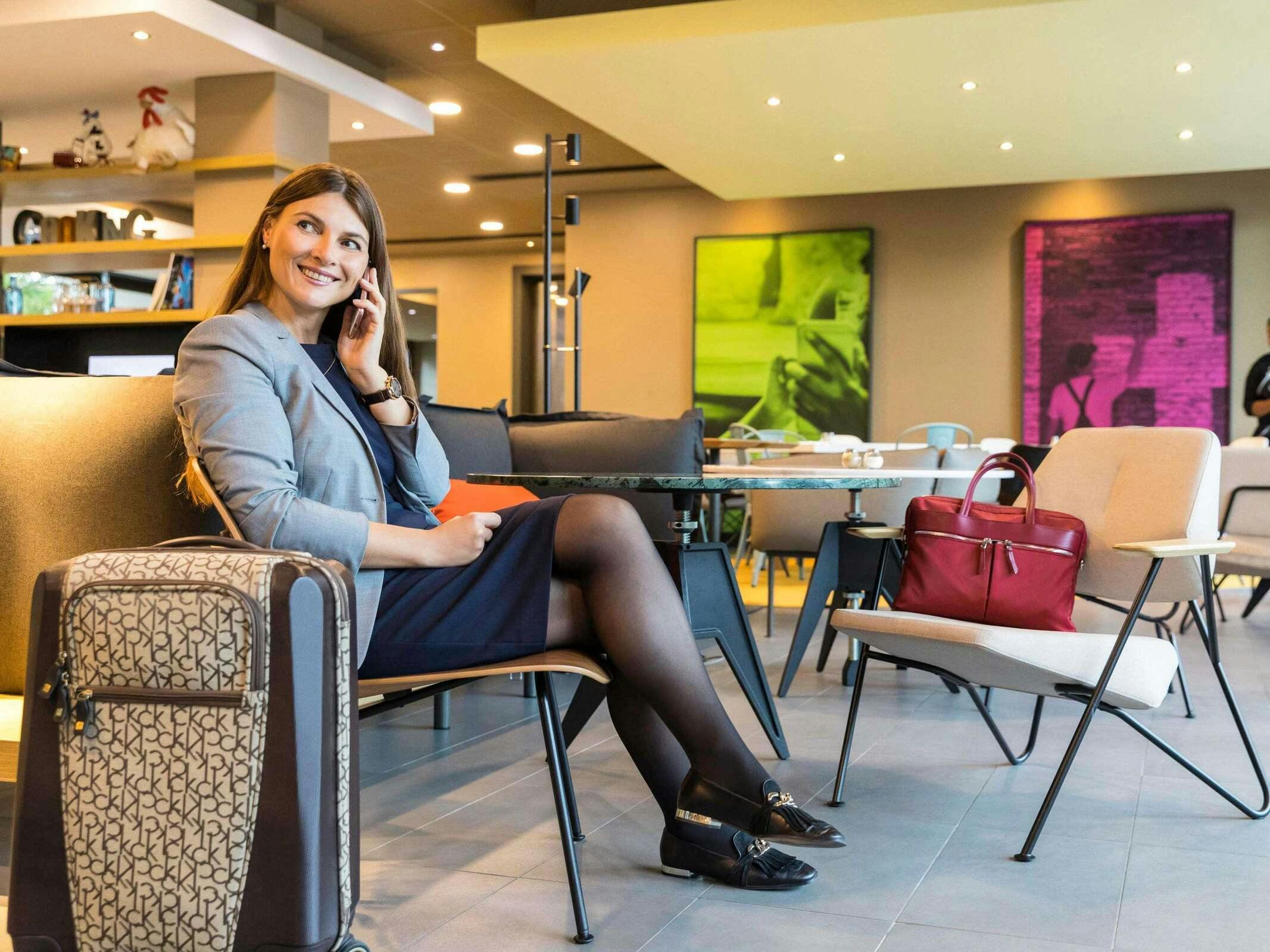 Hotel Ibis Zurich Messe Airport photo 5