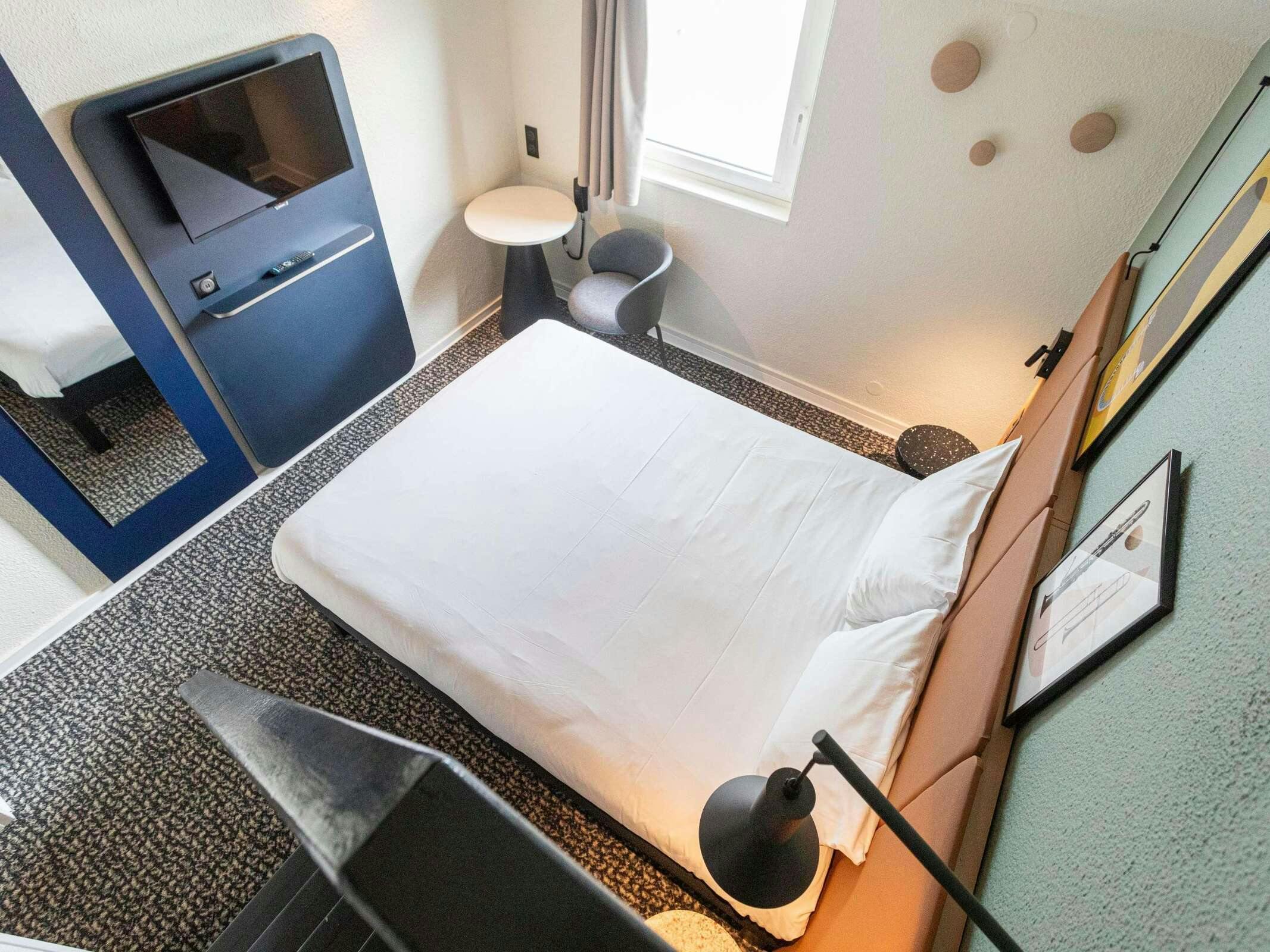 Hotel Ibis Granville Port De Plaisance photo 5