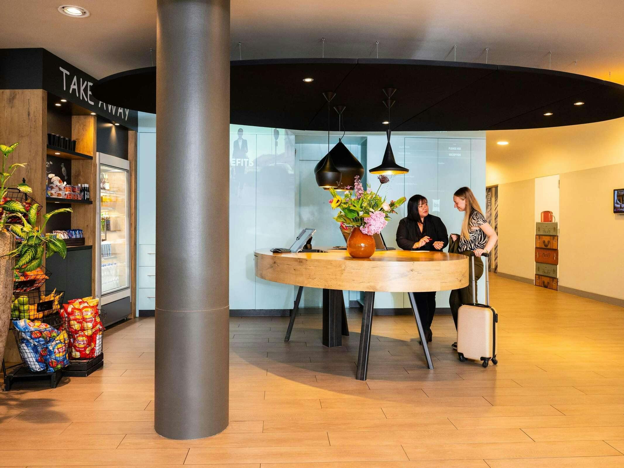 Hotel Ibis Amsterdam Centre Stopera photo 3