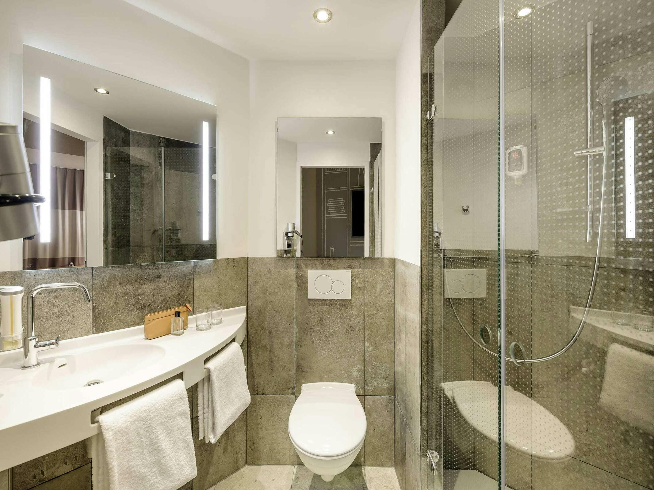 Hotel Ibis Muenchen Messe photo 5