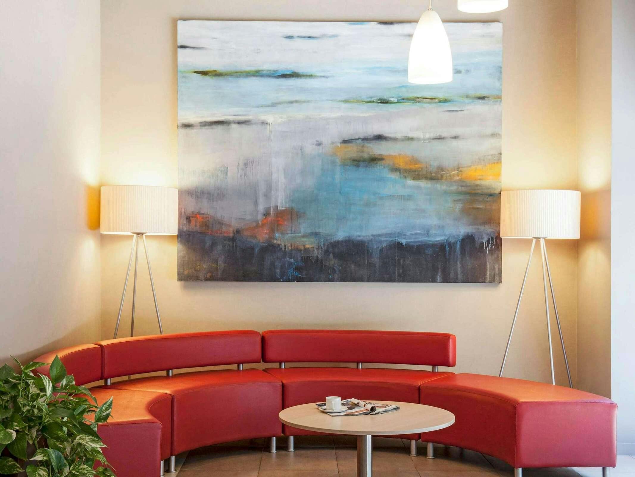 Hotel Ibis Barcelona Mollet photo 2