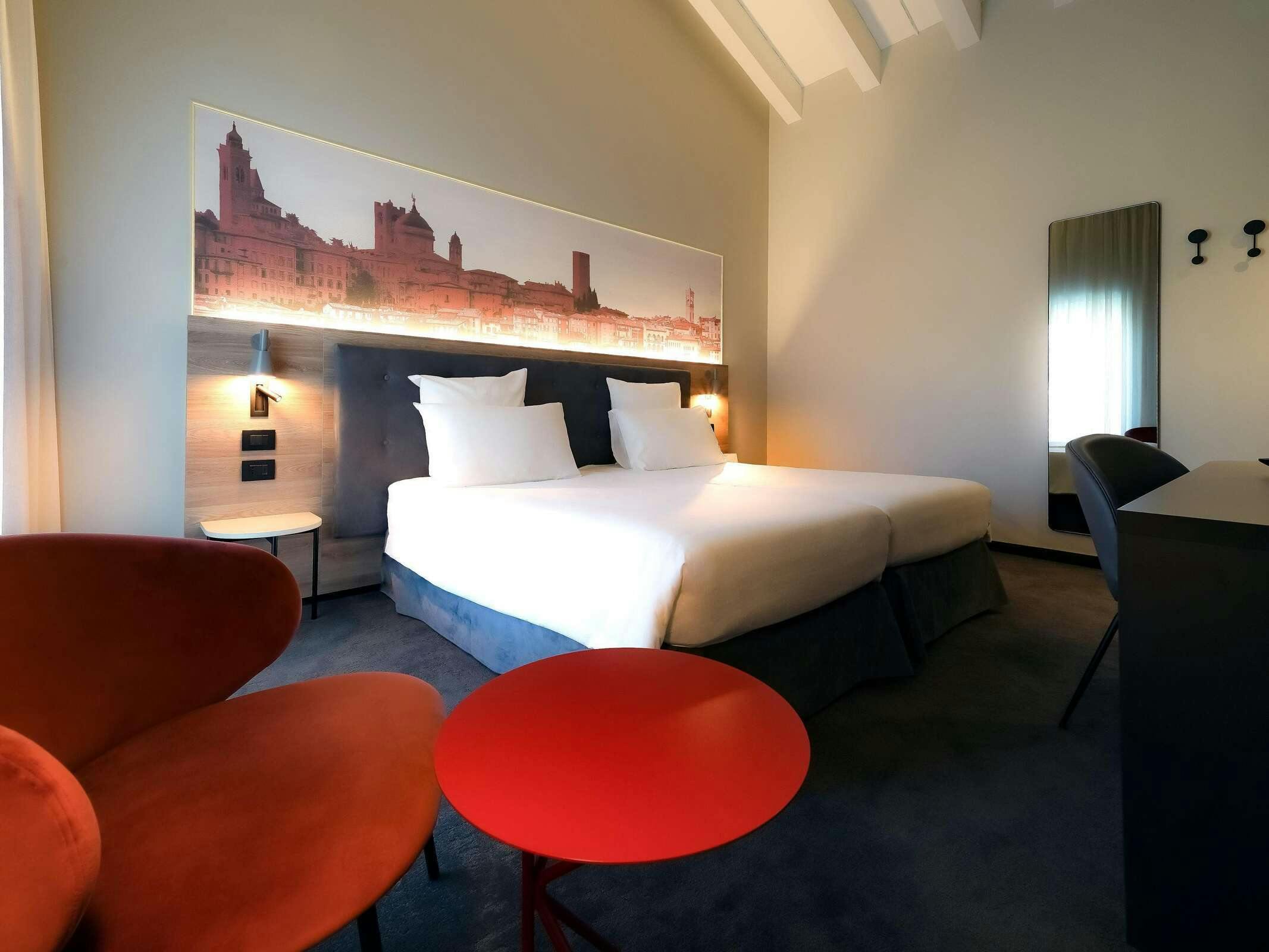 Hotel Mercure Bergamo Centro Palazzo Dolci photo 4