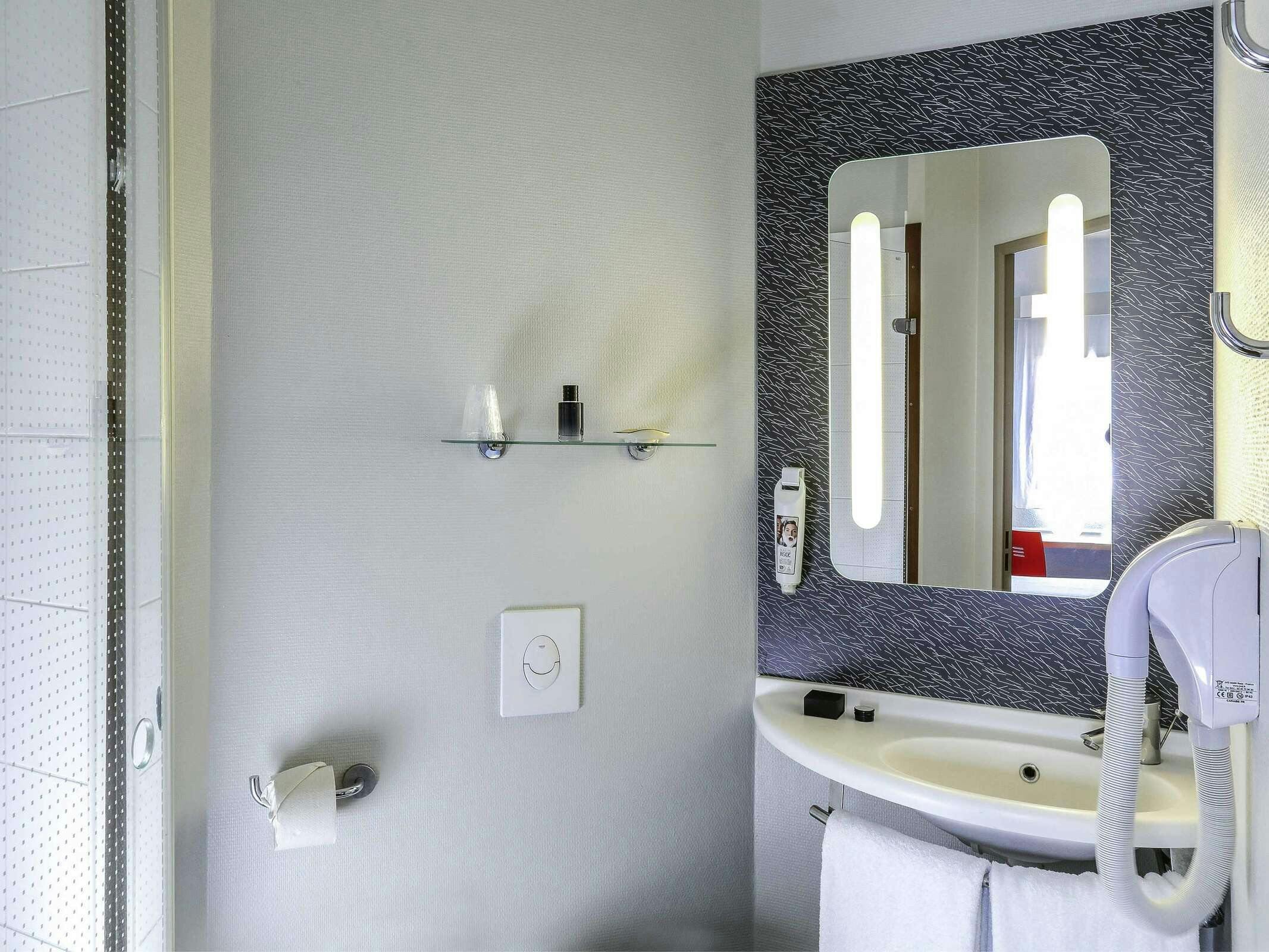 Hotel Ibis Orange Sud photo 4