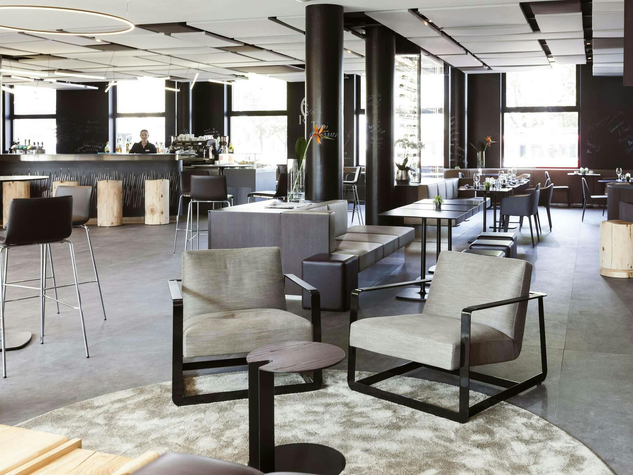 Hotel Novotel Bern Expo photo 1