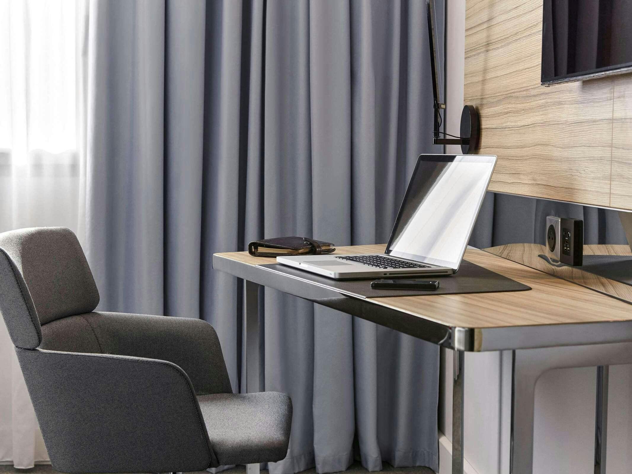 Hotel Novotel Paris Centre Gare Montparnasse photo 5