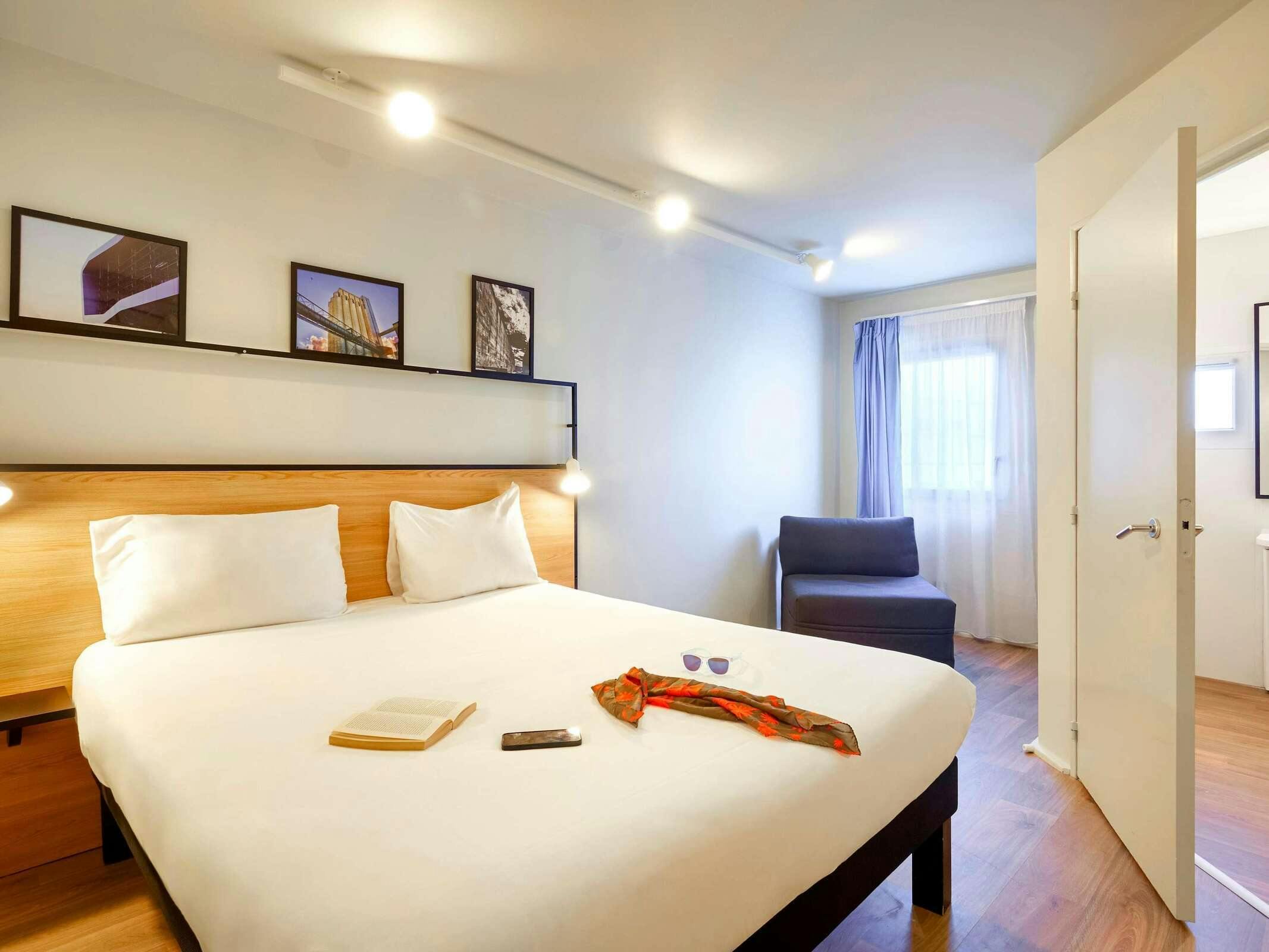 Hotel Ibis Lorient Centre Gare photo 4