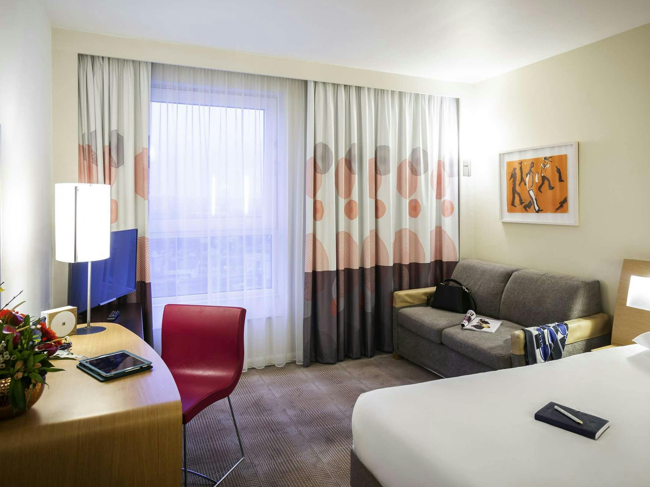 Hotel Novotel Reading Centre photo 2