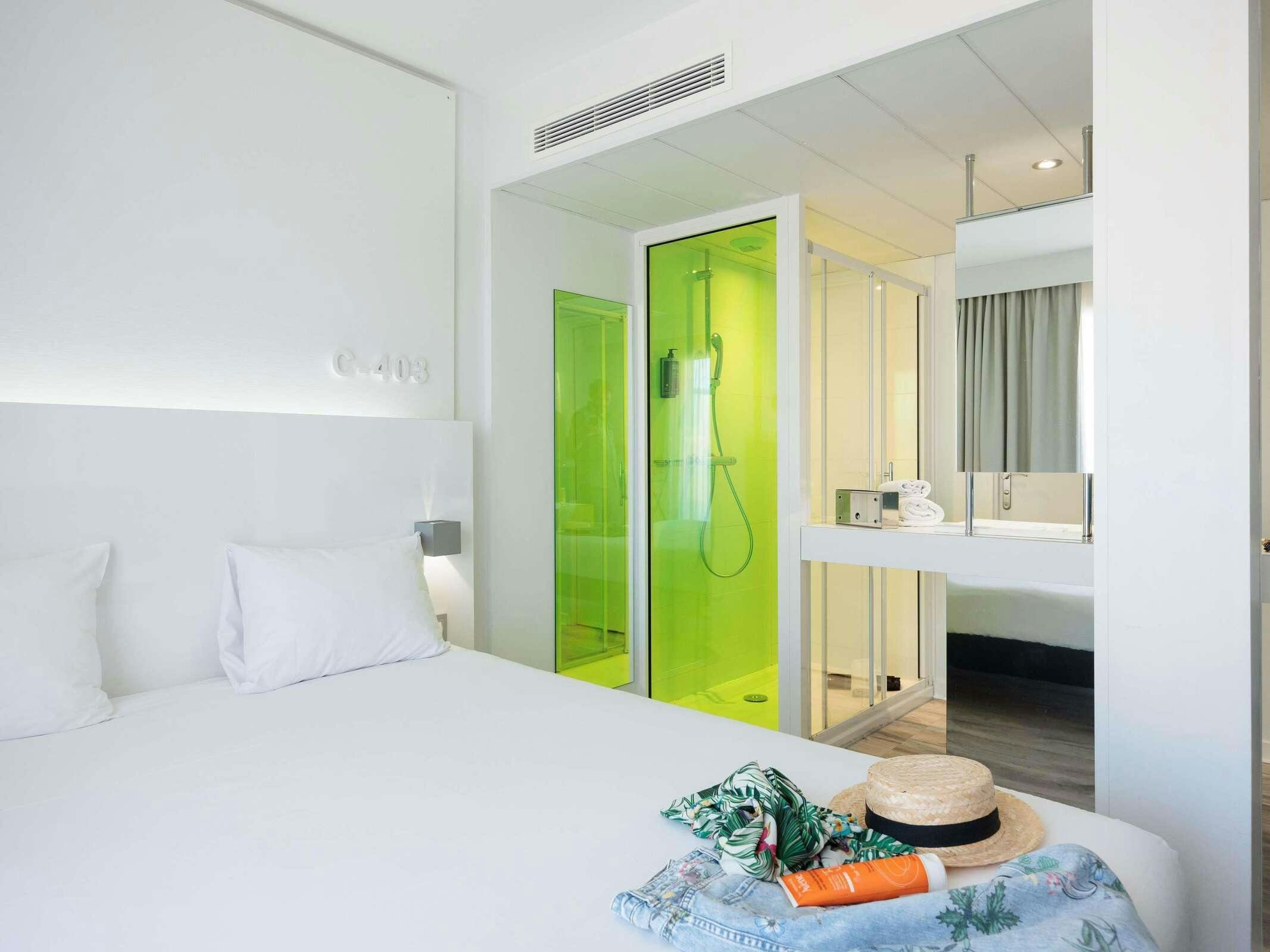 Hotel Ibis Styles Menton Centre photo 2