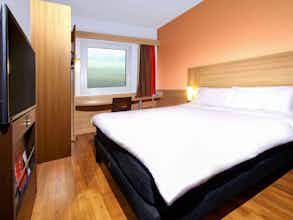 Hotel Ibis Santiago Providencia photo 1