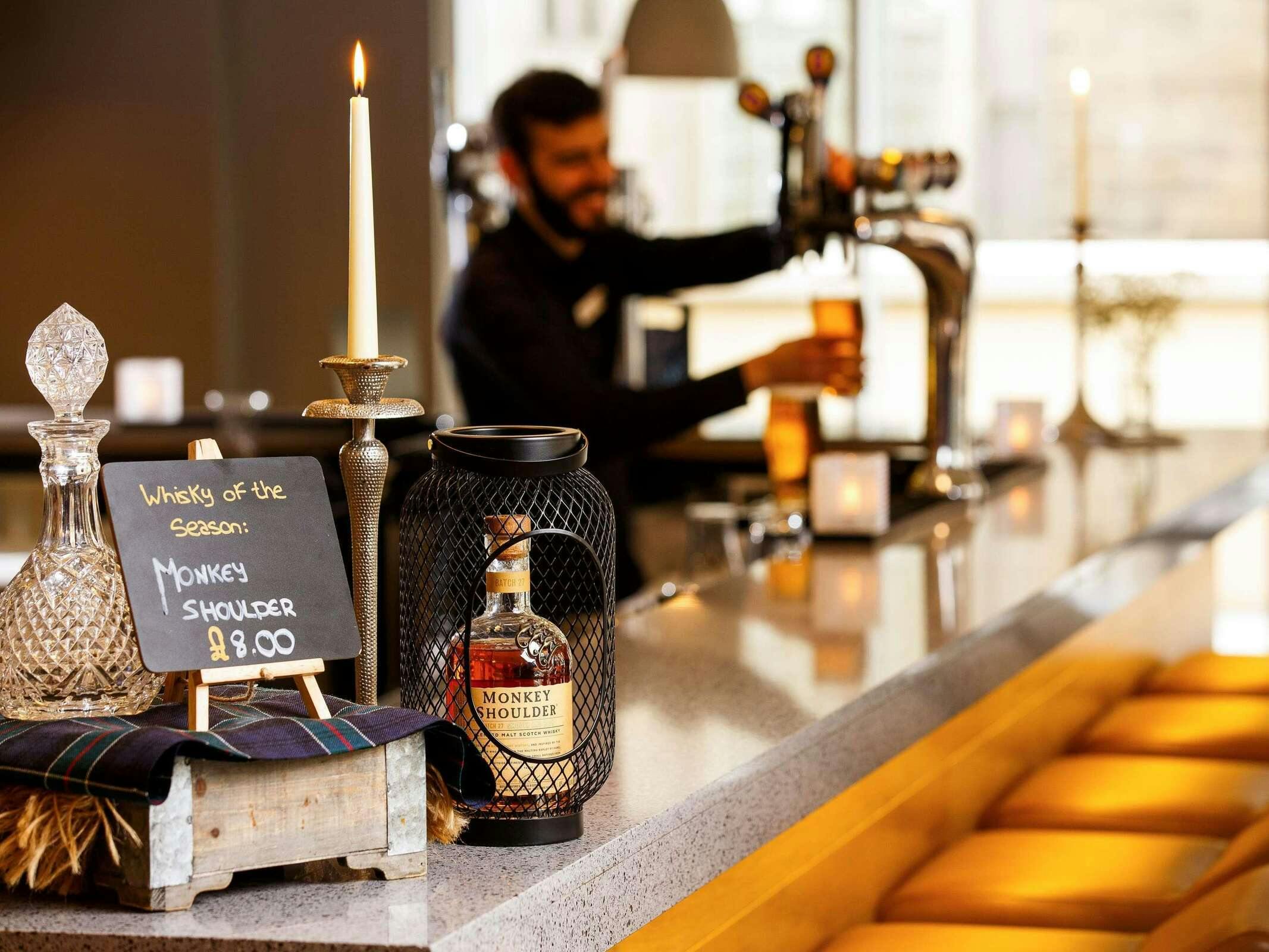 Hotel ibis Edinburgh Centre South Bridge - Royal Mile photo 1