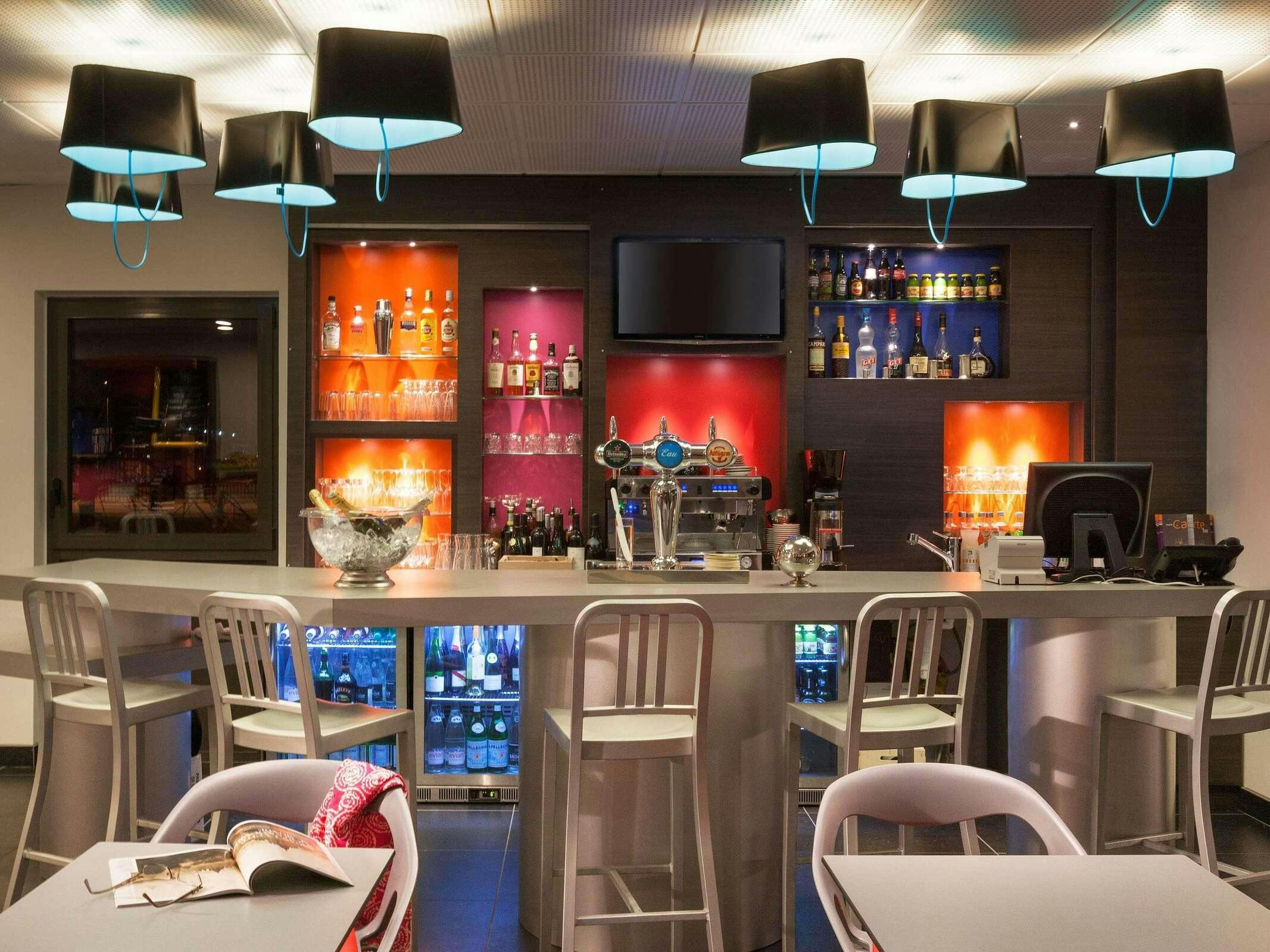 Hotel Ibis Styles Romans Valence Gare Tgv photo 1