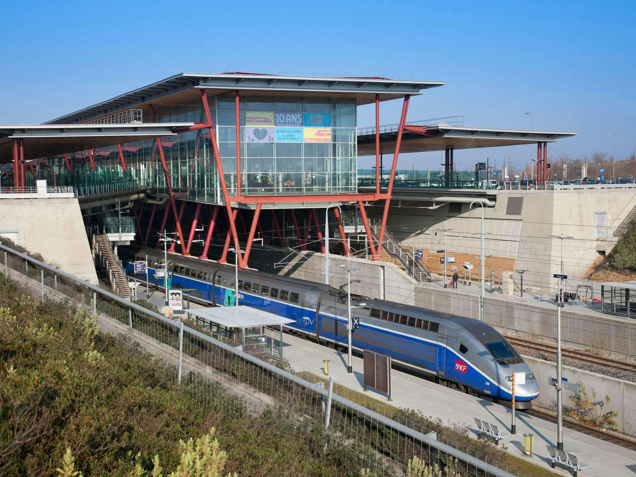 Hotel Ibis Styles Romans Valence Gare Tgv photo 3