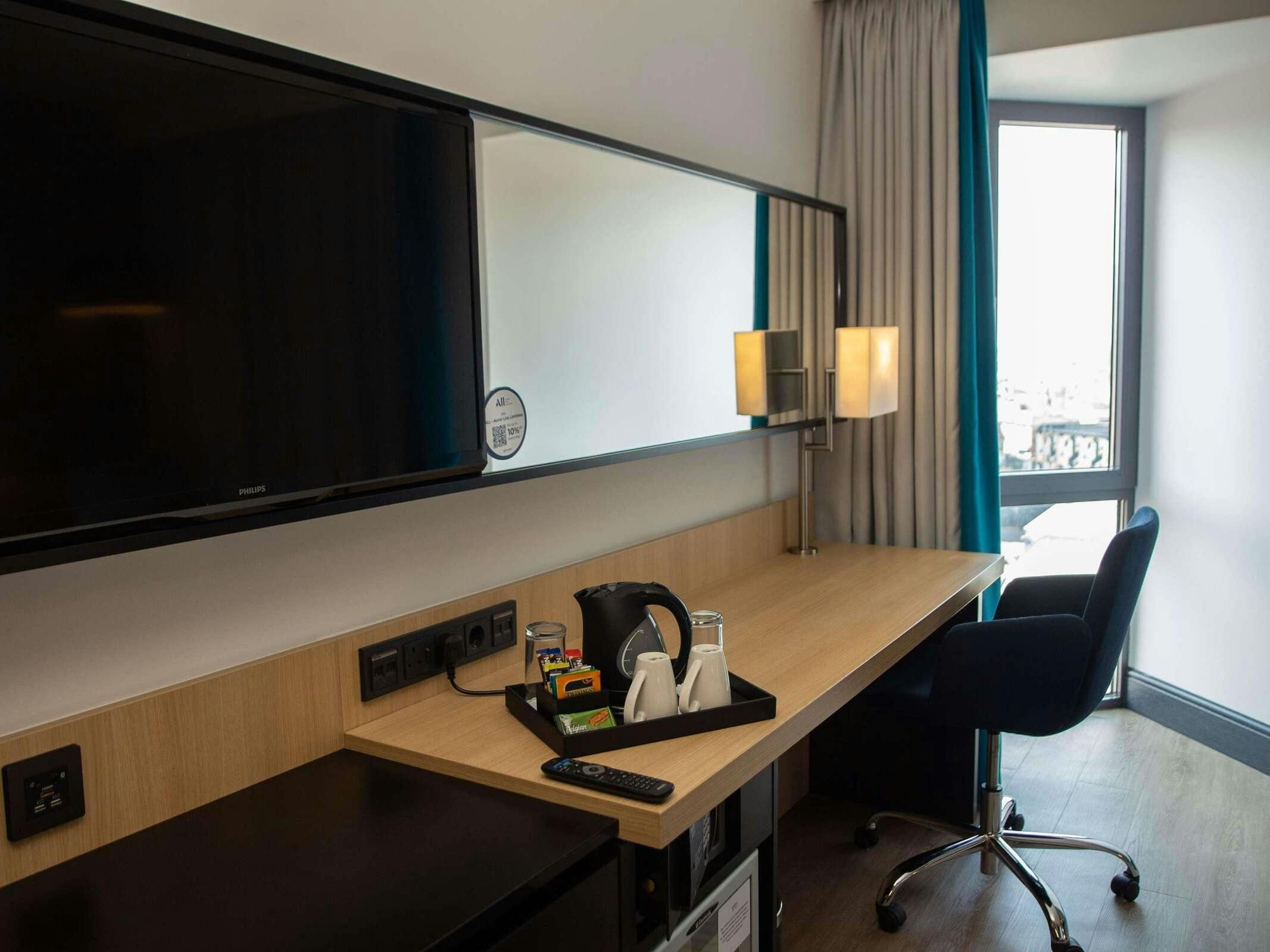 Hotel Novotel London Wembley photo 4