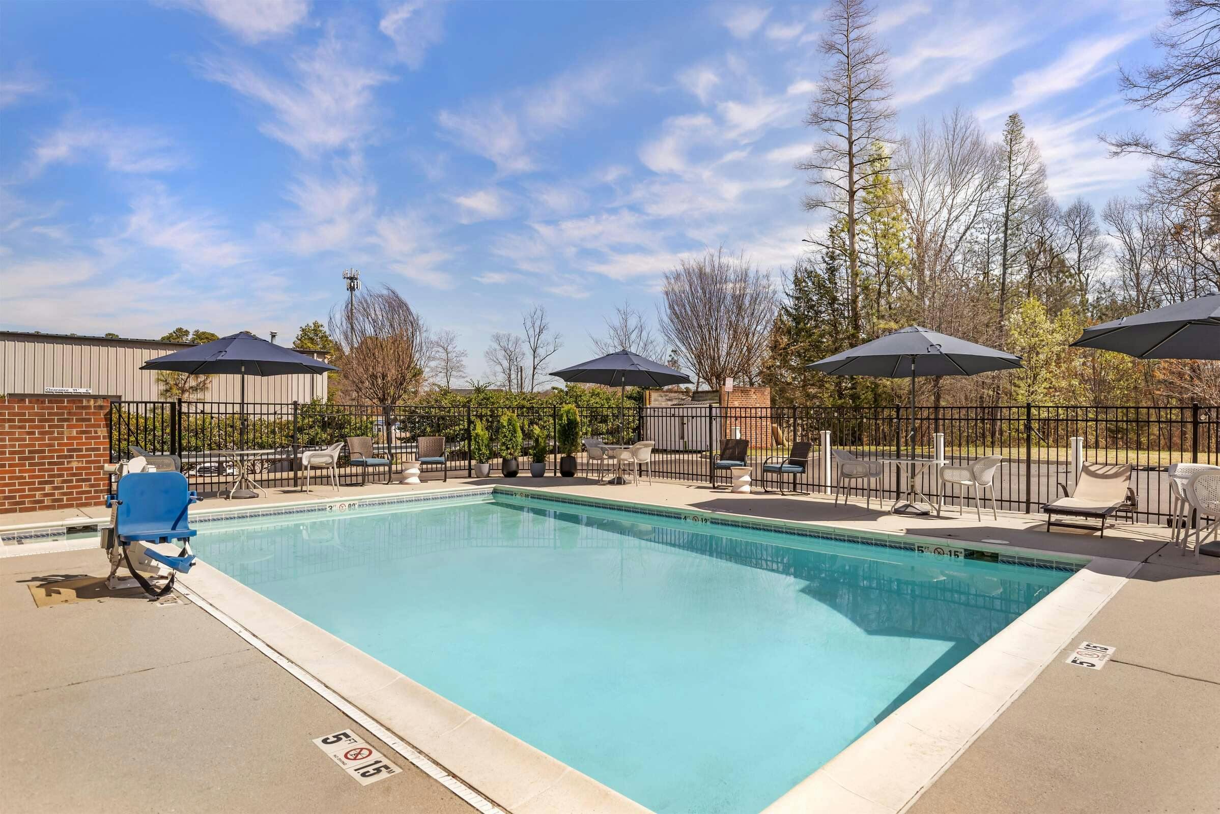 Hotel Best Western Plus Glen Allen Inn photo 1