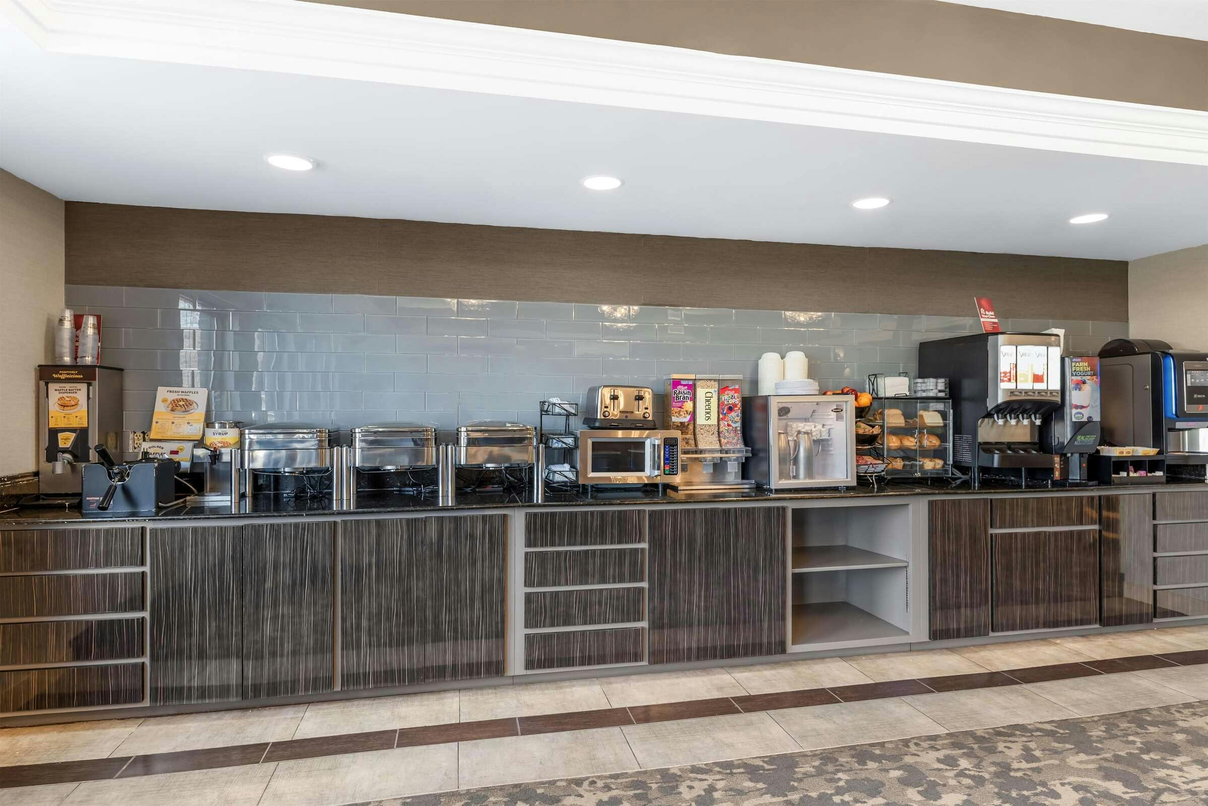 Hotel Best Western Plus Glen Allen Inn photo 3