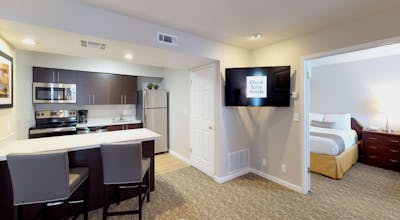 Chase Suite Hotel Newark