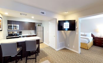 Chase Suite Hotel Newark