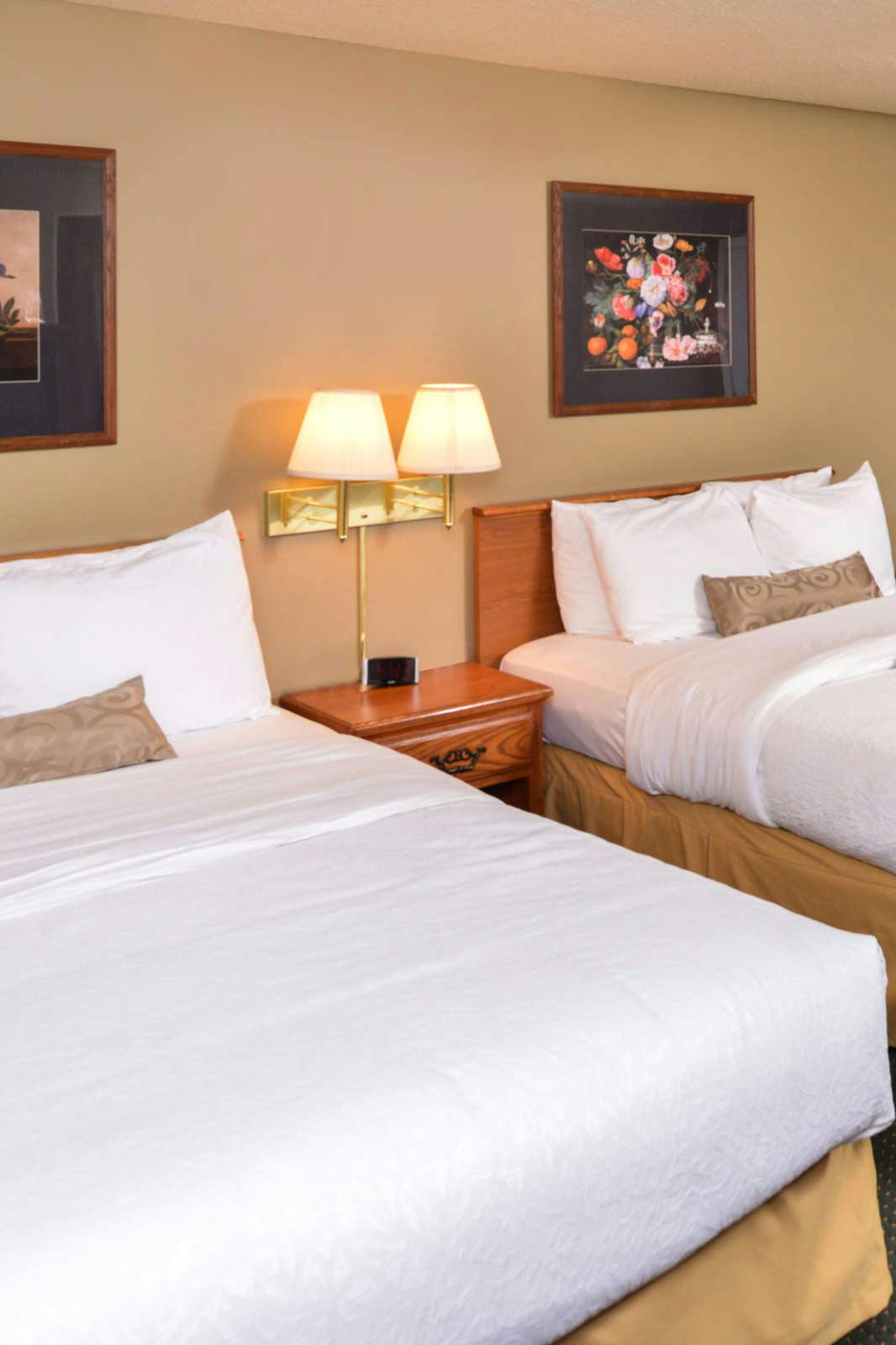 Hotel Courtesy Inn Eugene photo 2