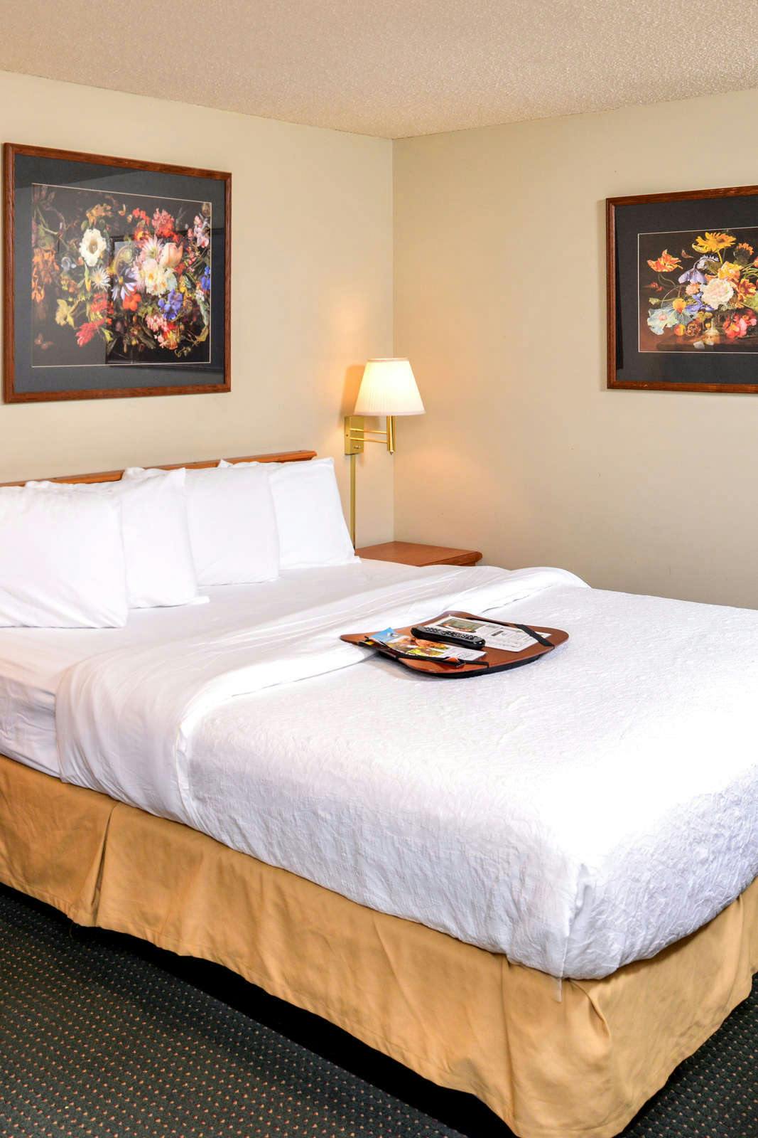 Hotel Courtesy Inn Eugene photo 1