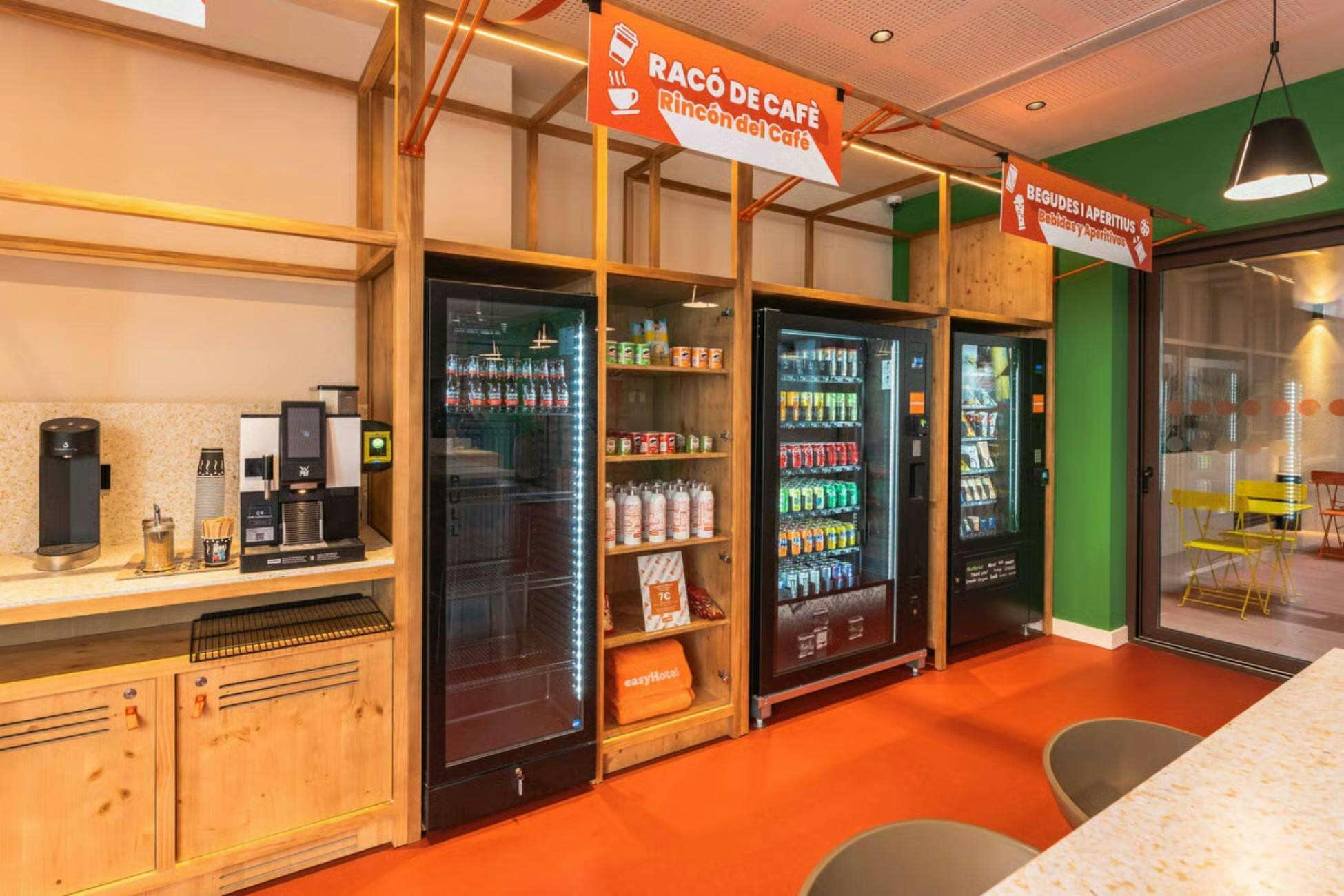 Hotel easyHotel Valencia Ciutat Vella photo 5