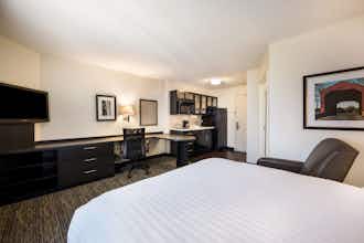 Hotel Sonesta Simply Suites Irvine Spectrum photo 1