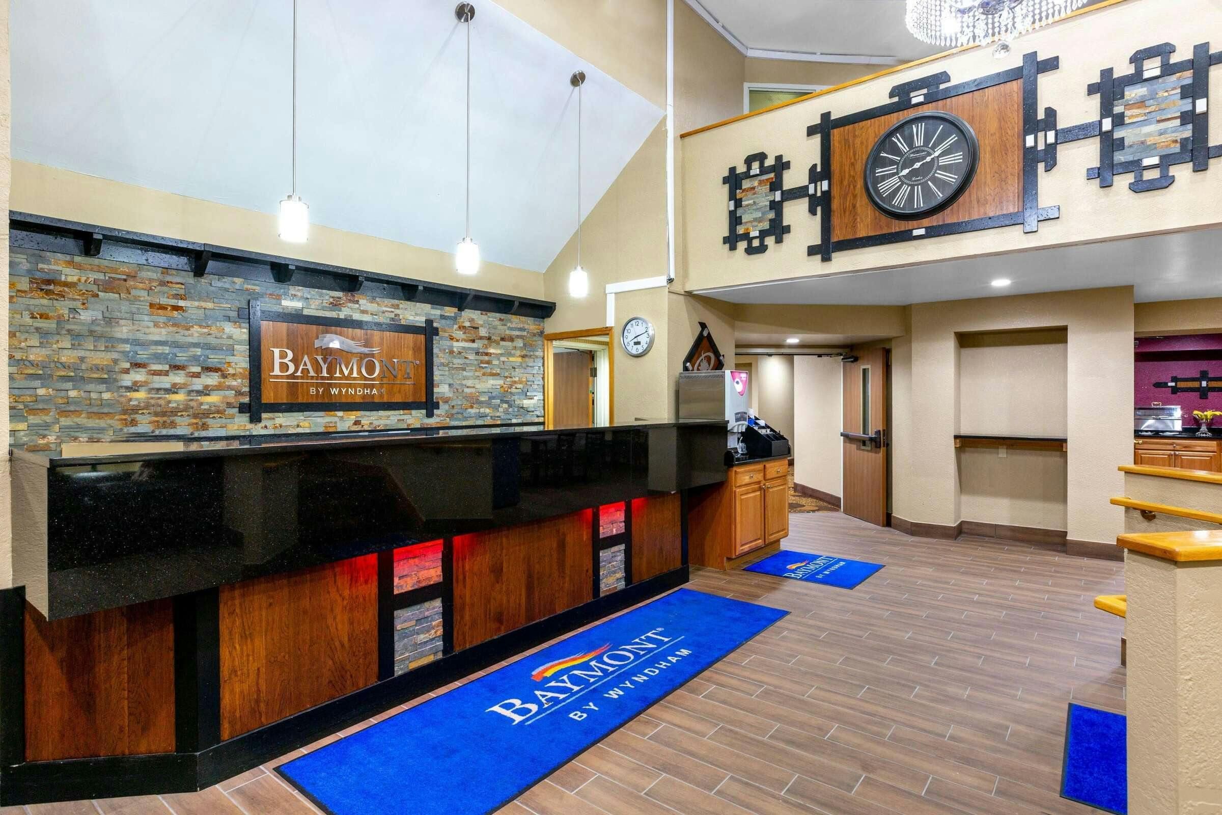 Baymont Mukwonago