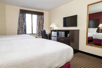 Hotel Baymont Mukwonago photo 5