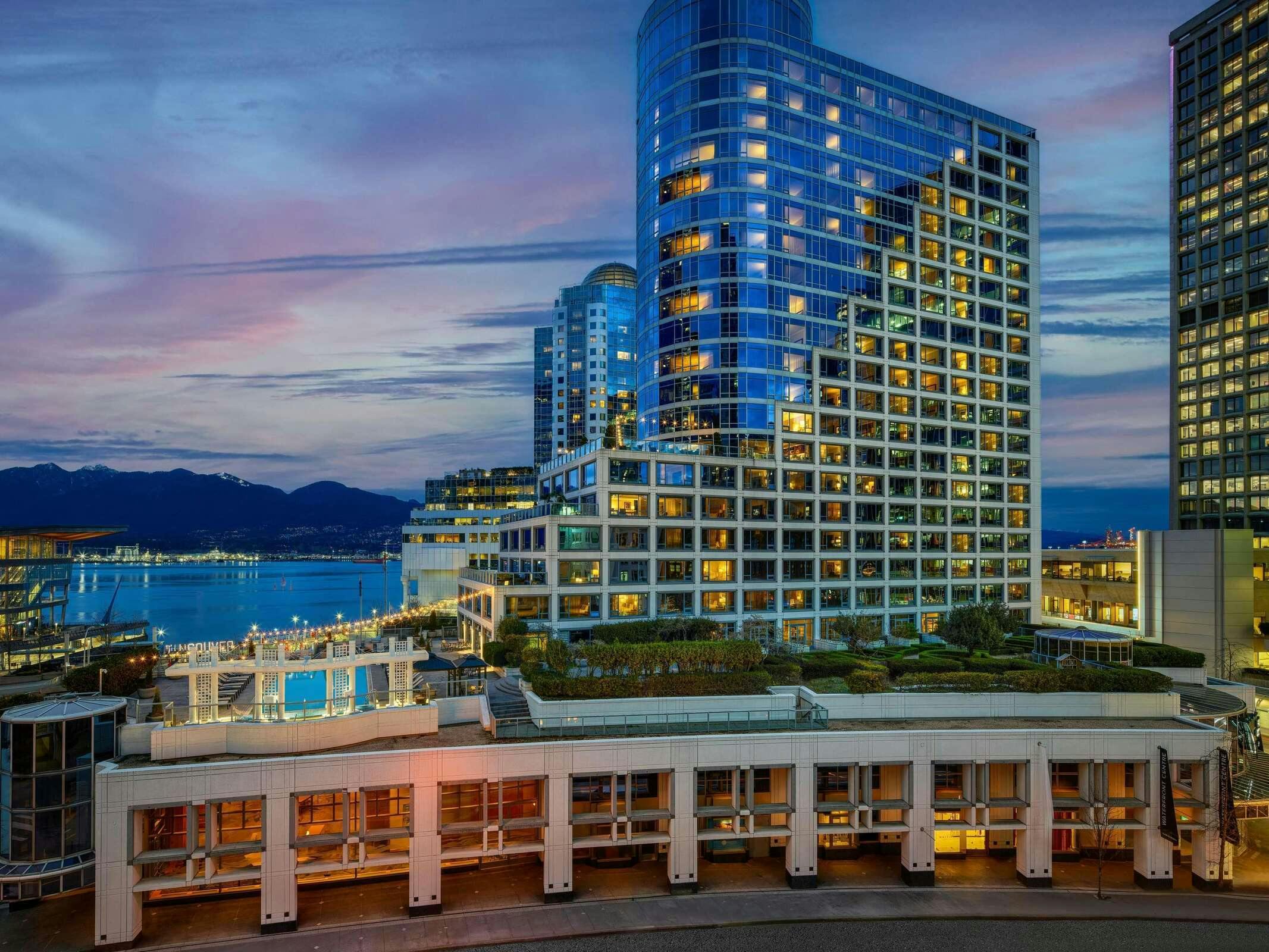 Hotel The Fairmont Waterfront photo 1