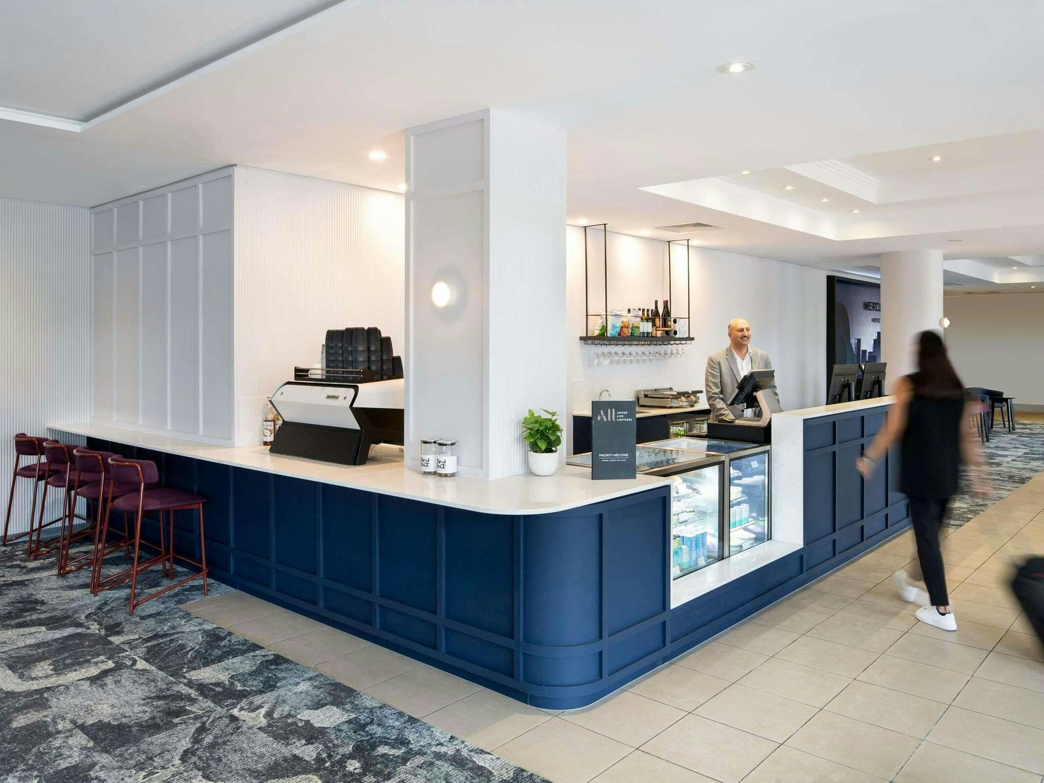 Hotel Mercure Brisbane Garden City photo 3