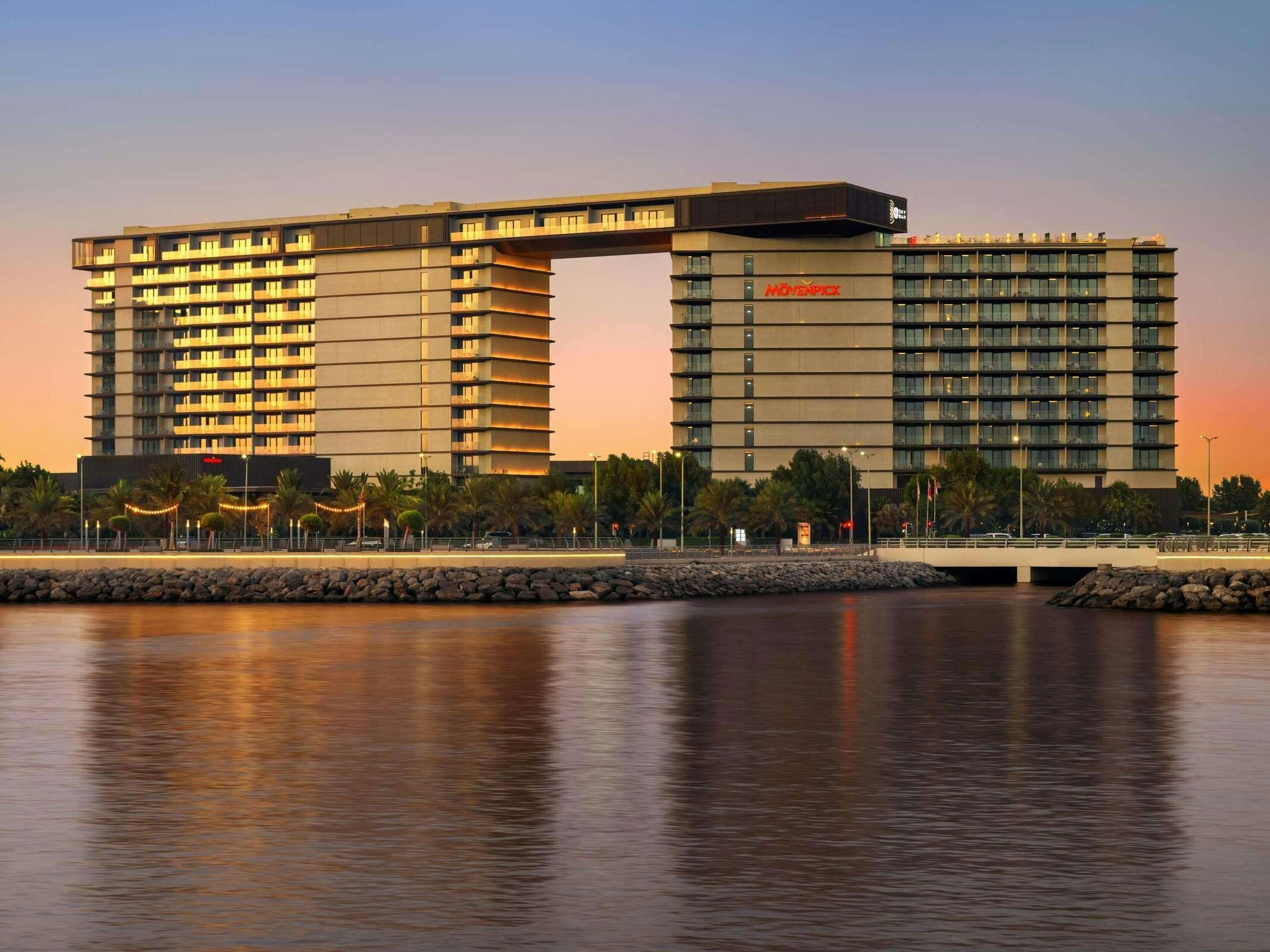 Hotel Mövenpick Resort Al Marjan Island photo 3