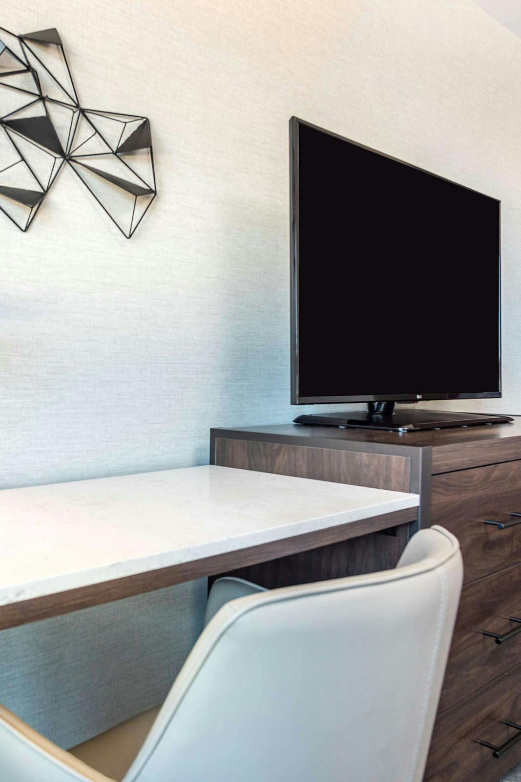 Hotel Holiday Inn Boston Logan Airport - Chelsea, an IHG Hotel photo 2