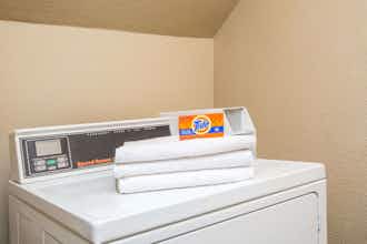 Hotel Days Inn LA/LAX/Stadium Area photo 2