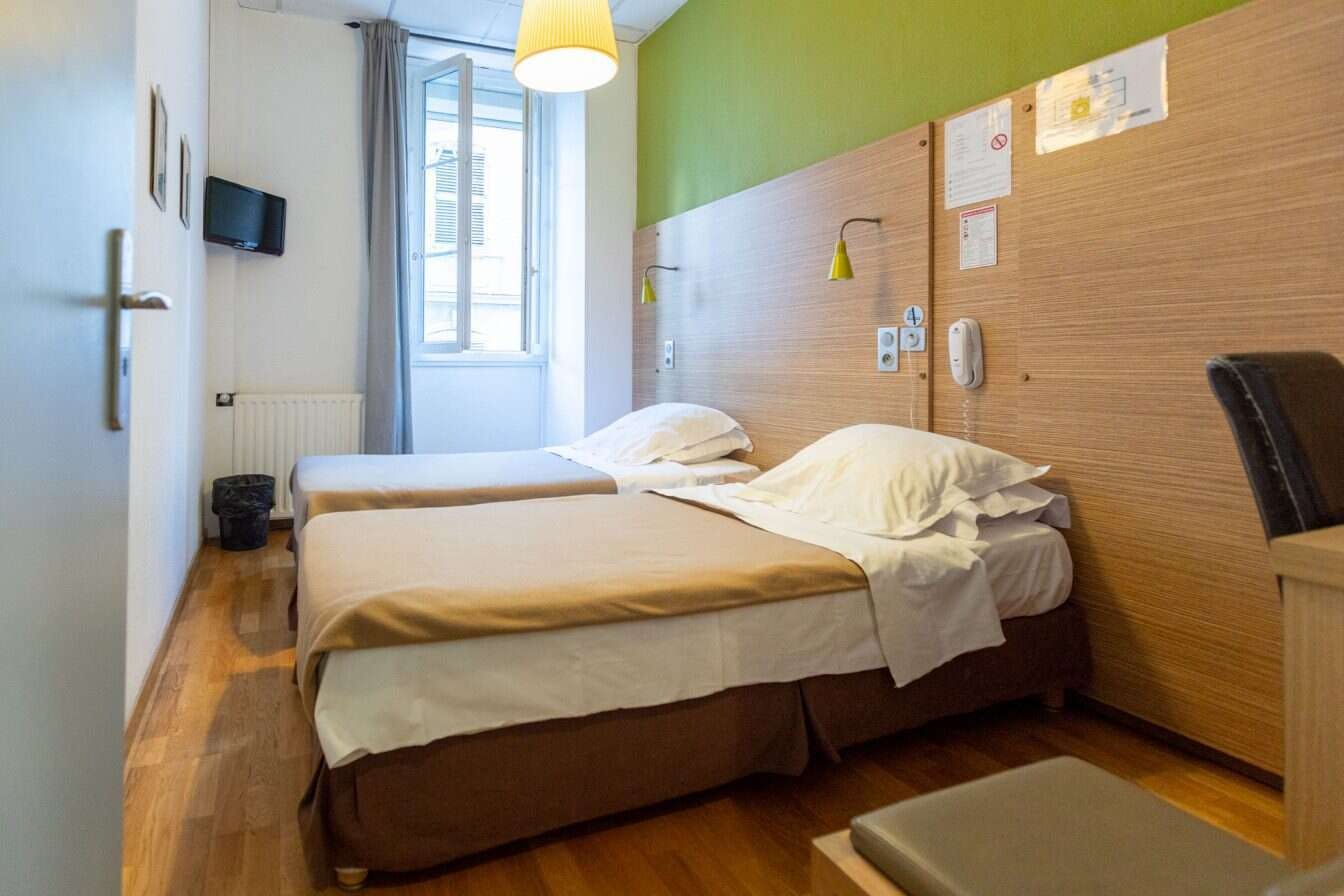 Hotel Hotel Edmond Rostand photo 5