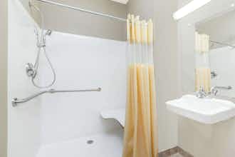 Hotel Days Inn and Suites Marquez photo 3