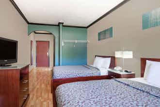 Hotel Days Inn and Suites Marquez photo 5