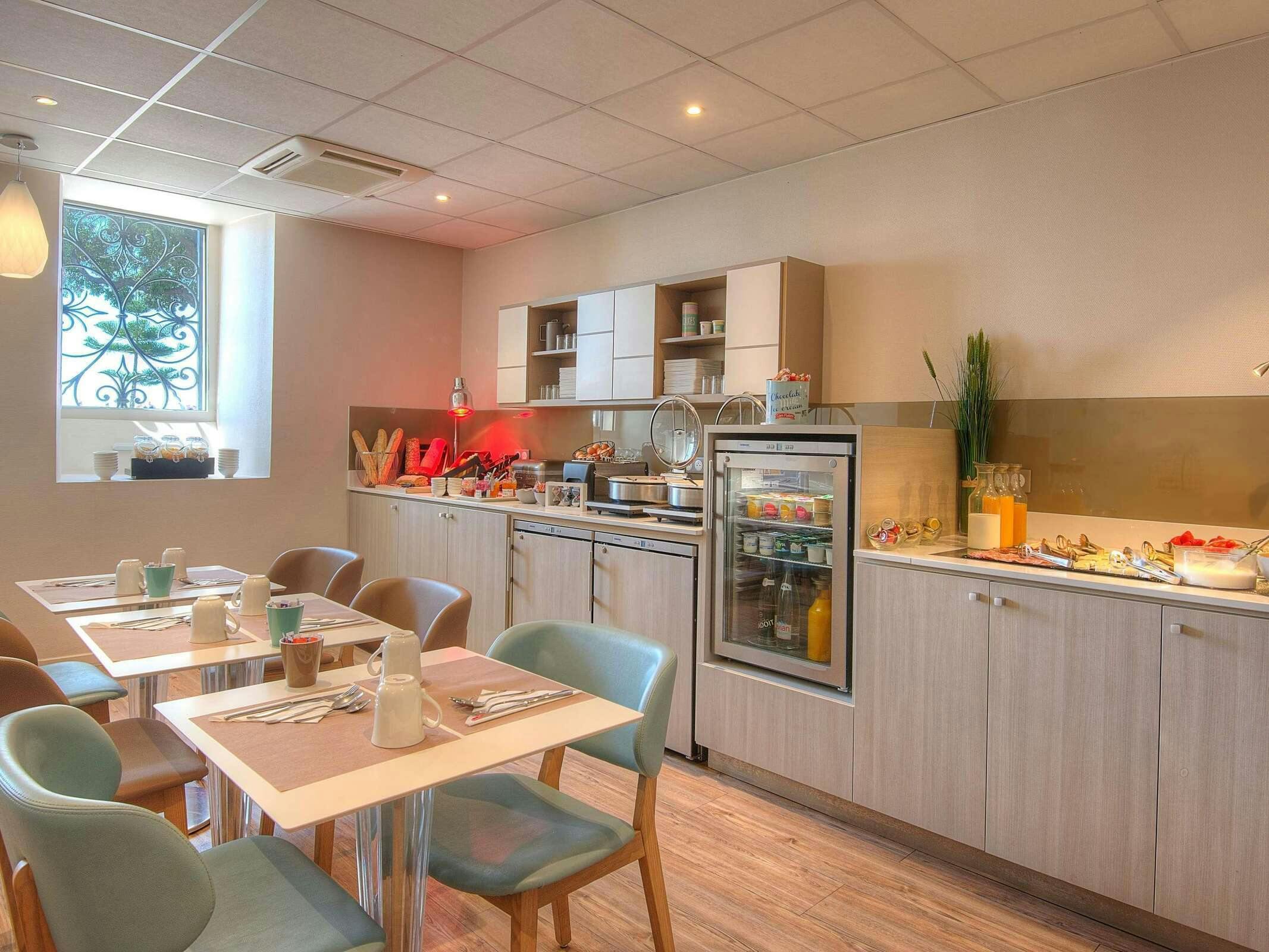 Hotel Hôtel Mercure Nice Marché Aux Fleurs photo 4