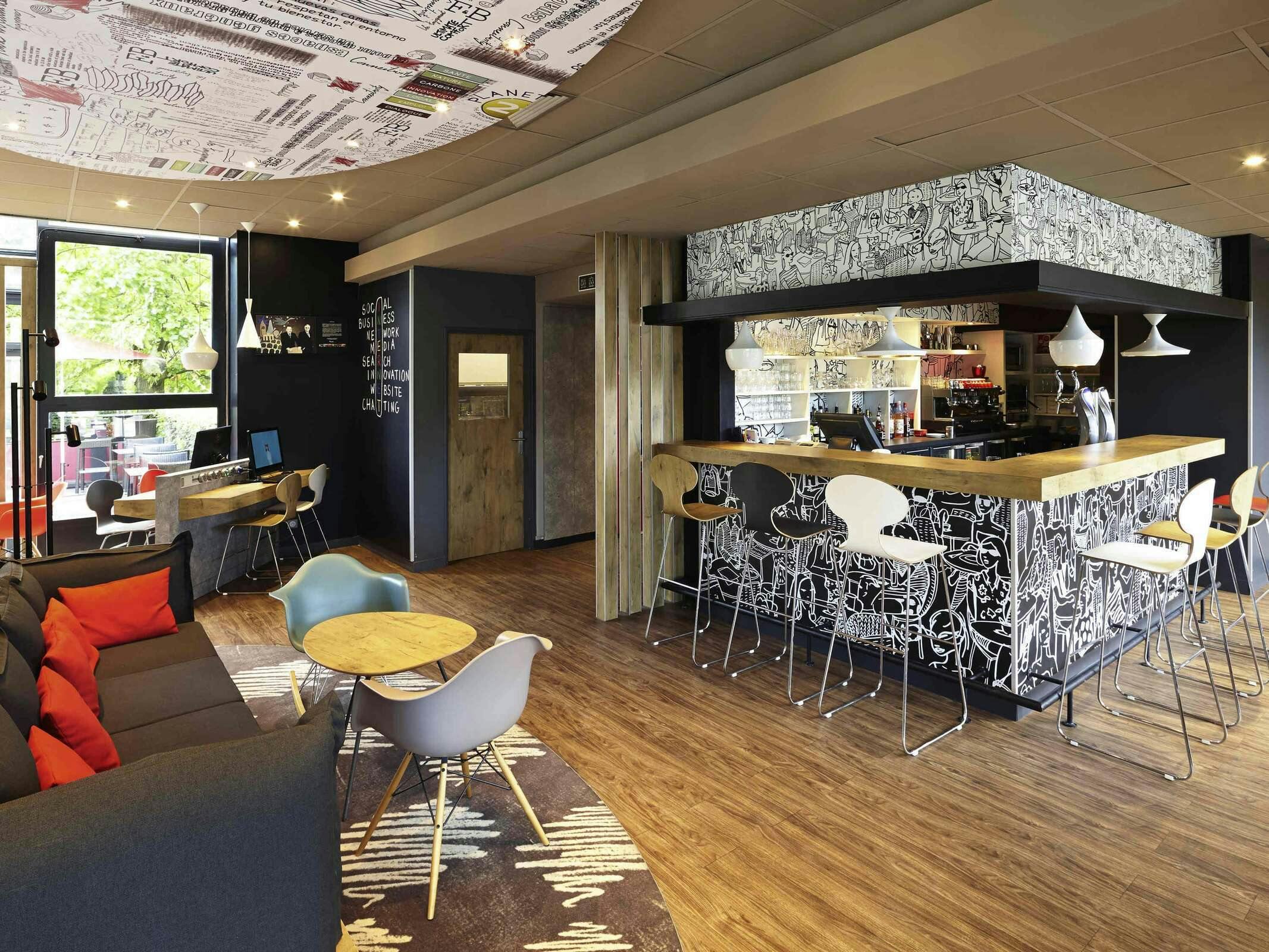 Hotel Ibis Marne La Vallée Champs photo 1