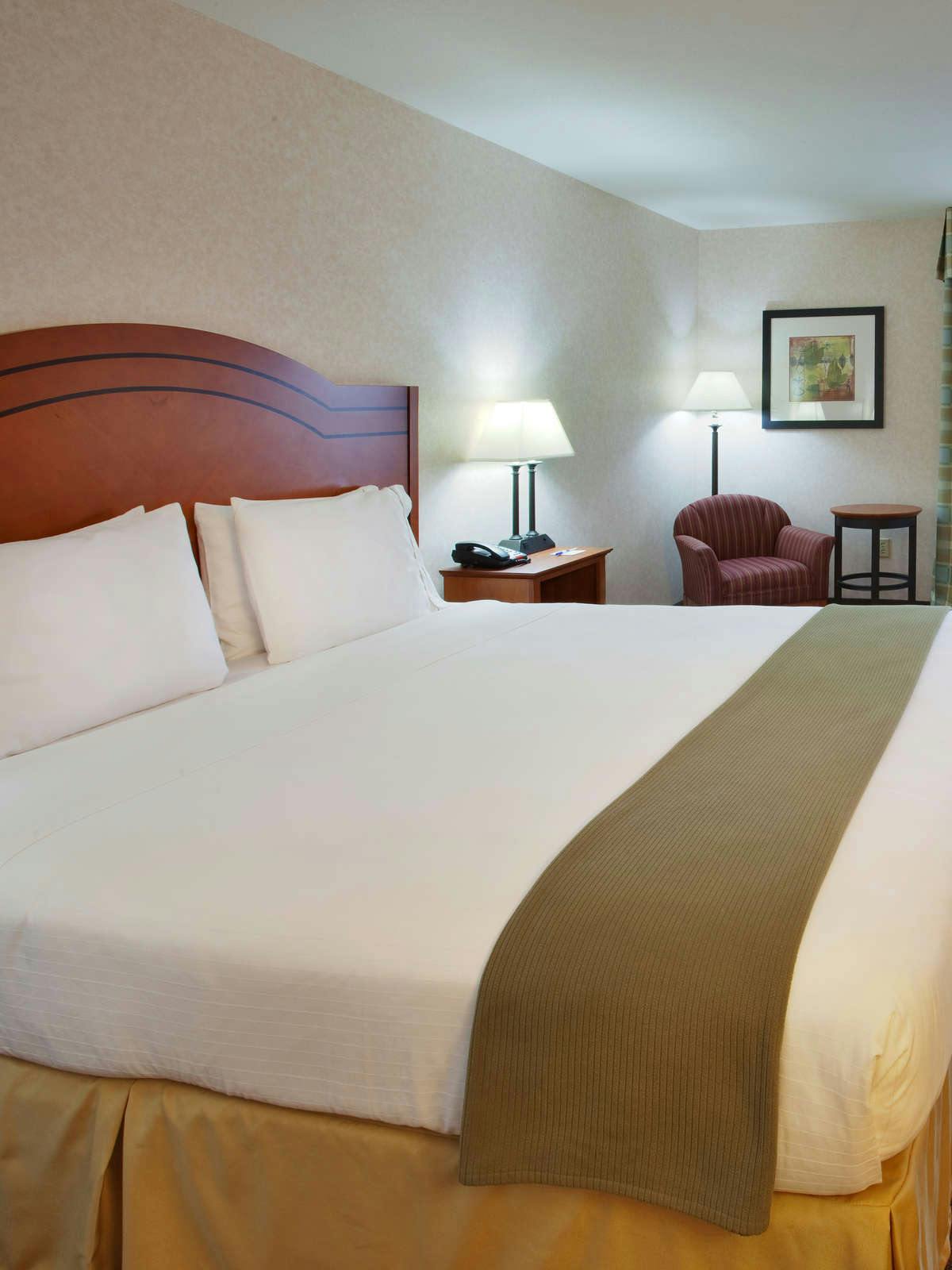 Hotel Holiday Inn Express Westley North photo 1