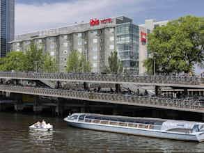 Hotel Ibis Amsterdam Centre photo 2