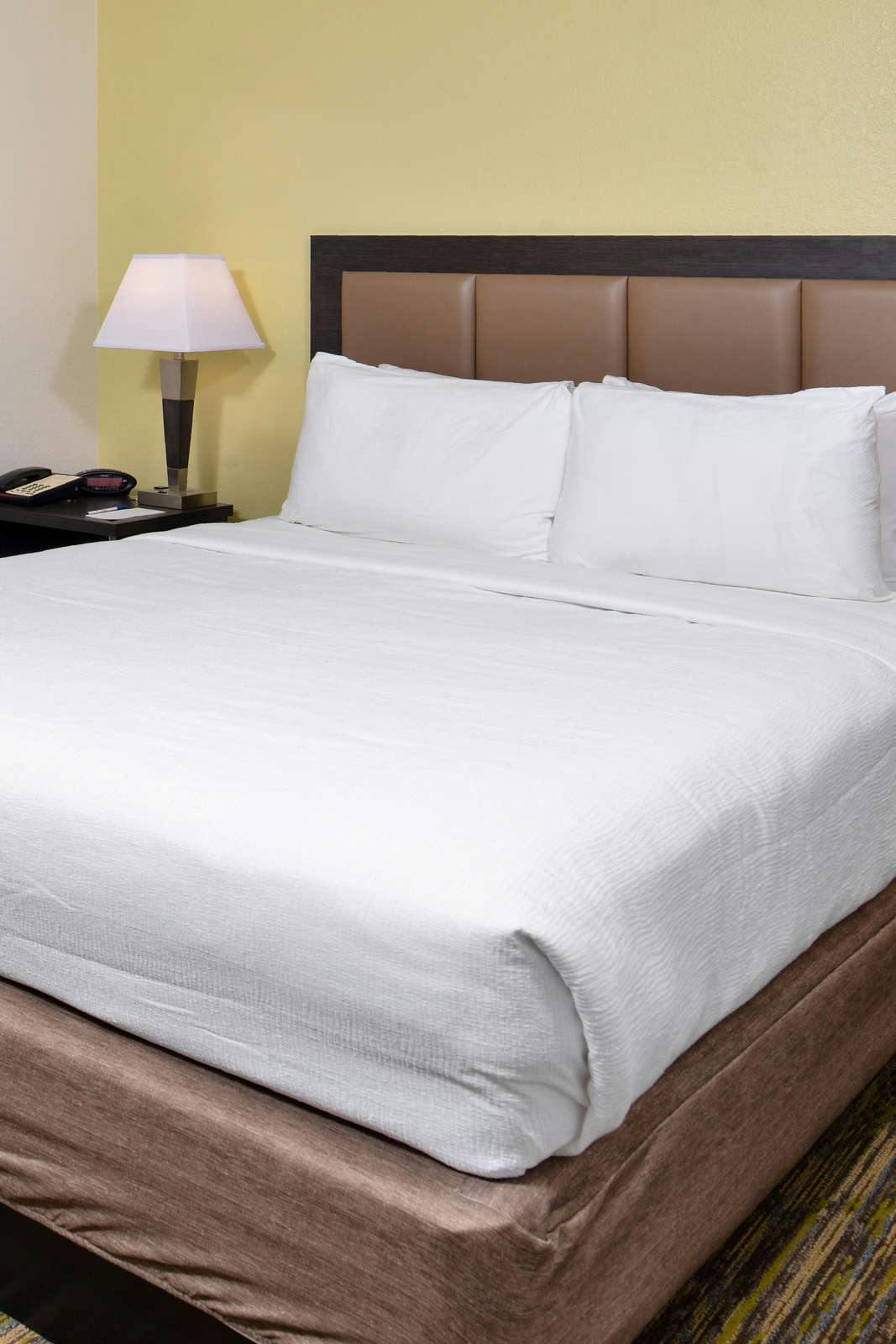 Hotel Candlewood Suites Beaumont photo 2