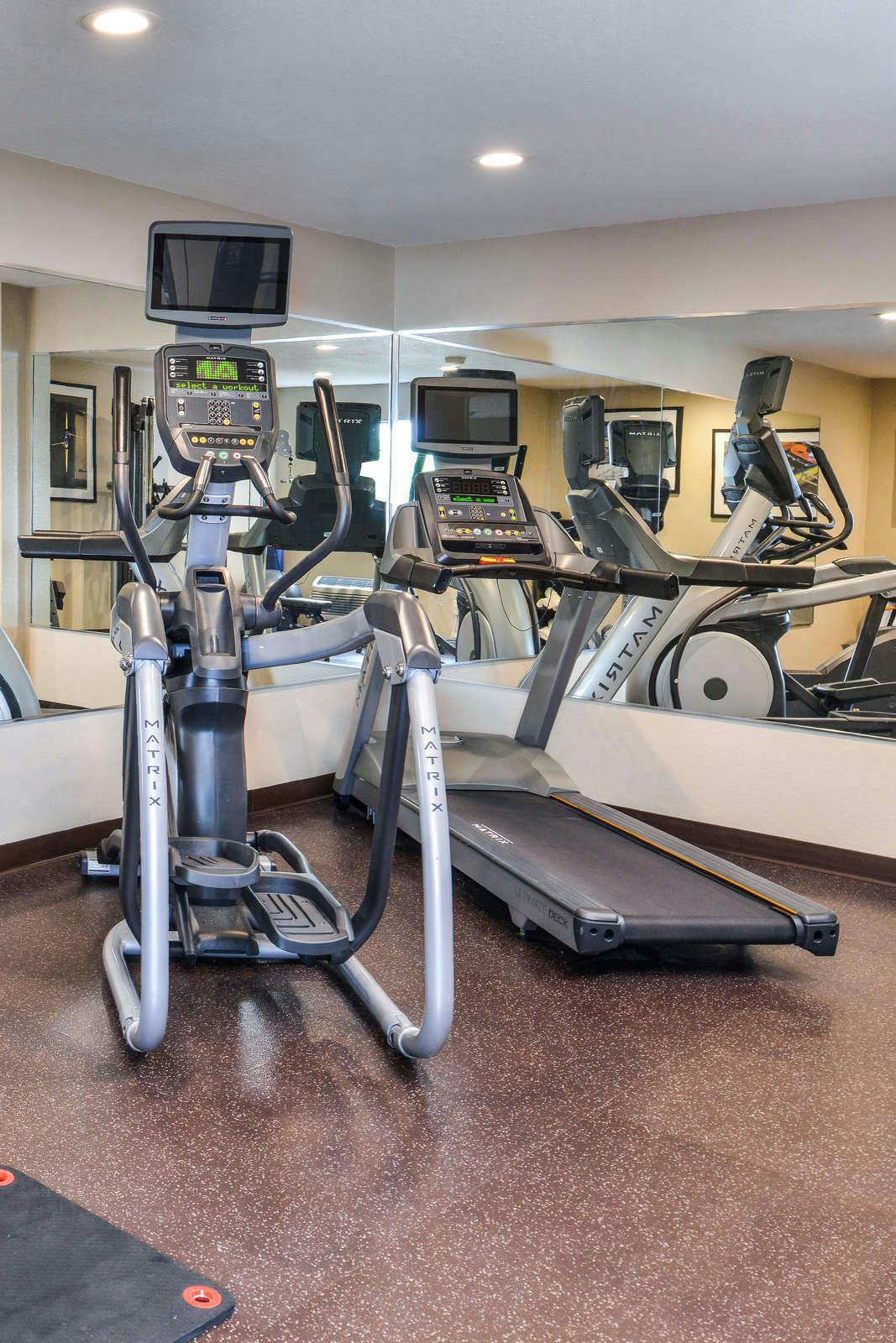 Hotel Candlewood Suites Beaumont photo 3