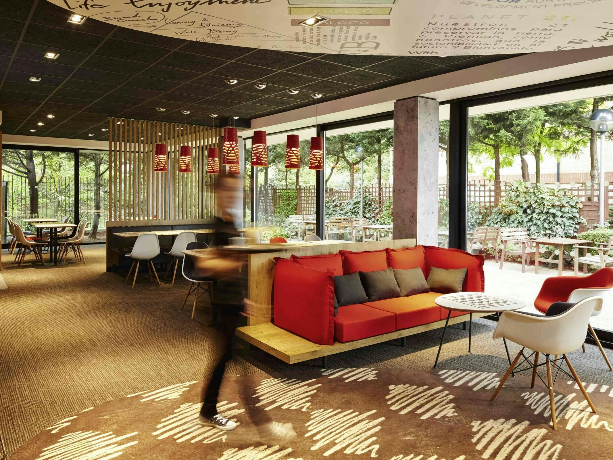 Hotel Ibis London Thurrock M25 photo 1